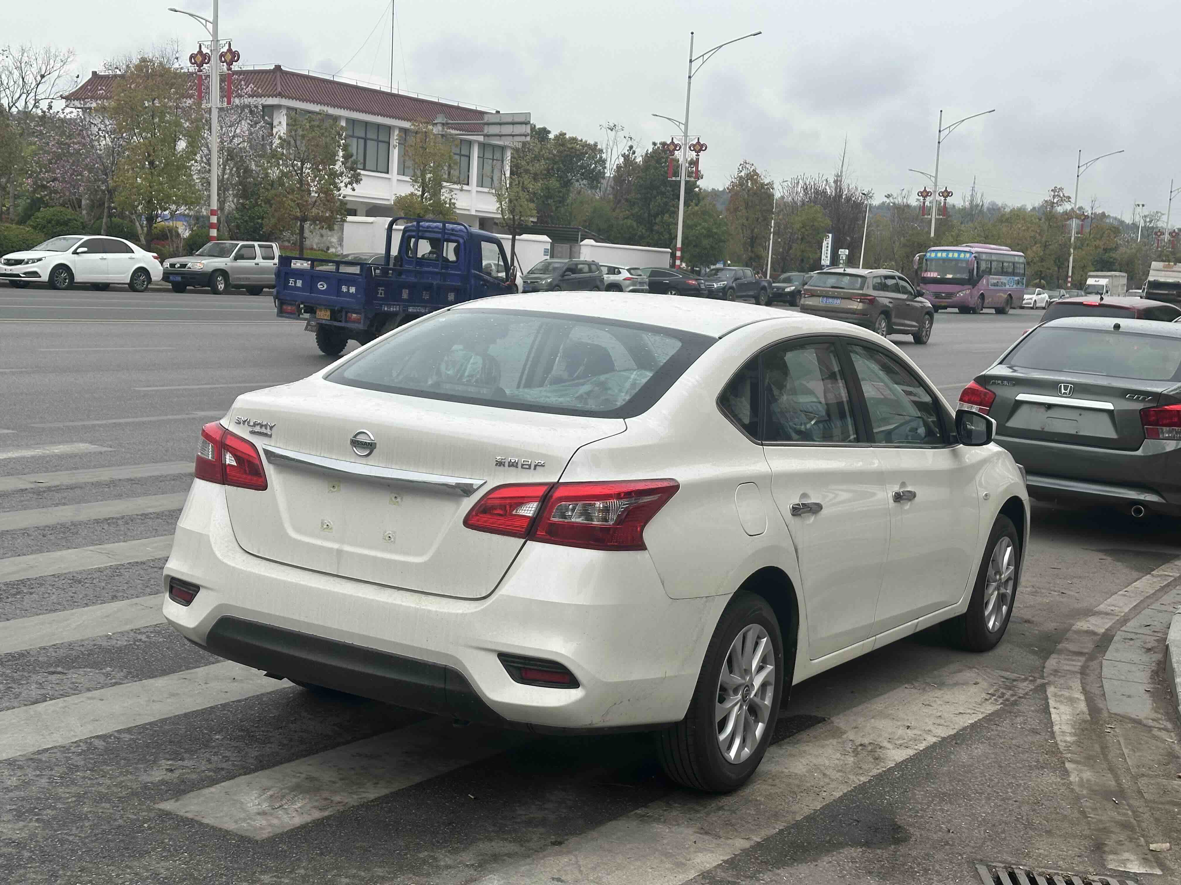 日产 轩逸 2026 汽车图片 #2