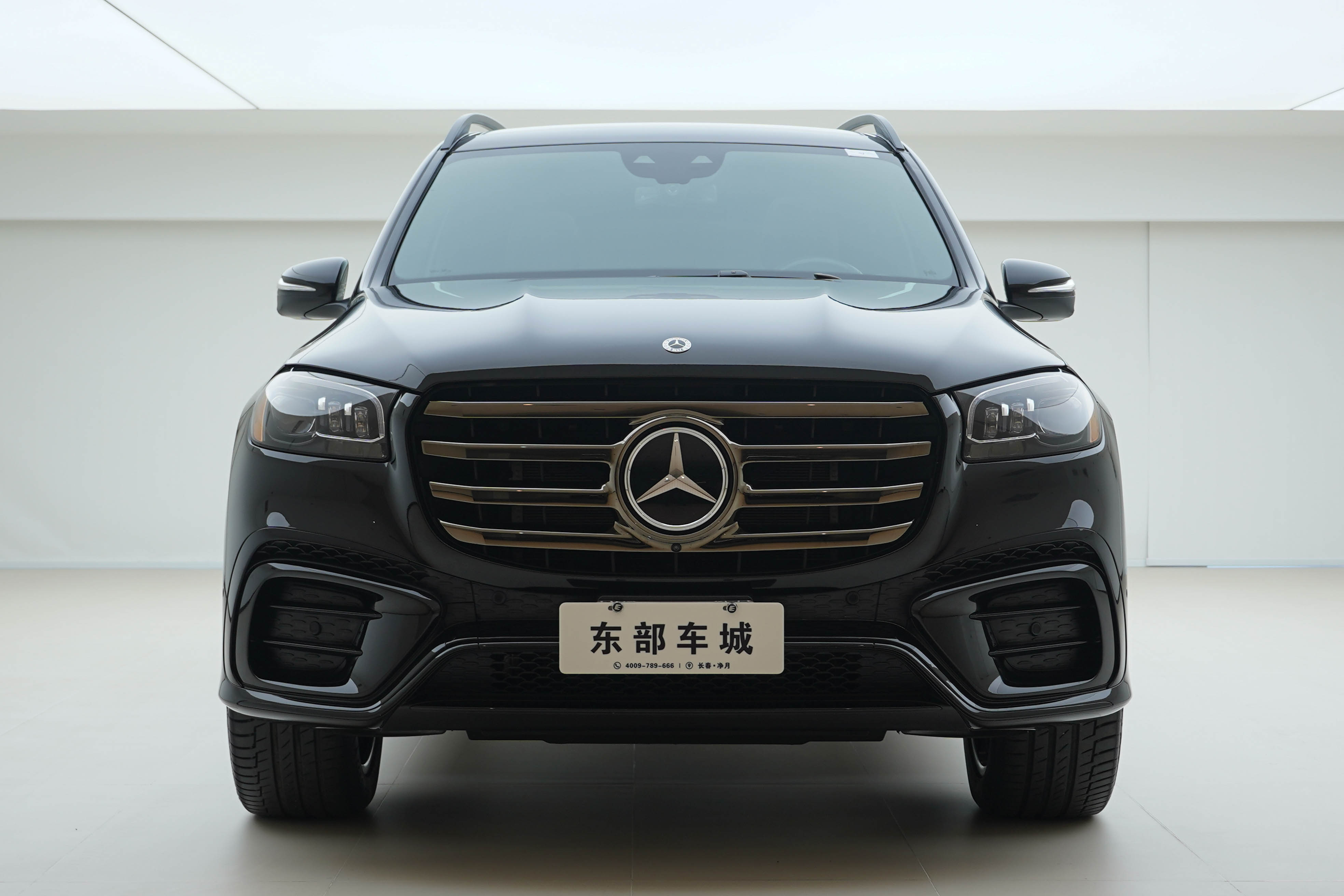 Mercedes-Benz 2024 car image #2