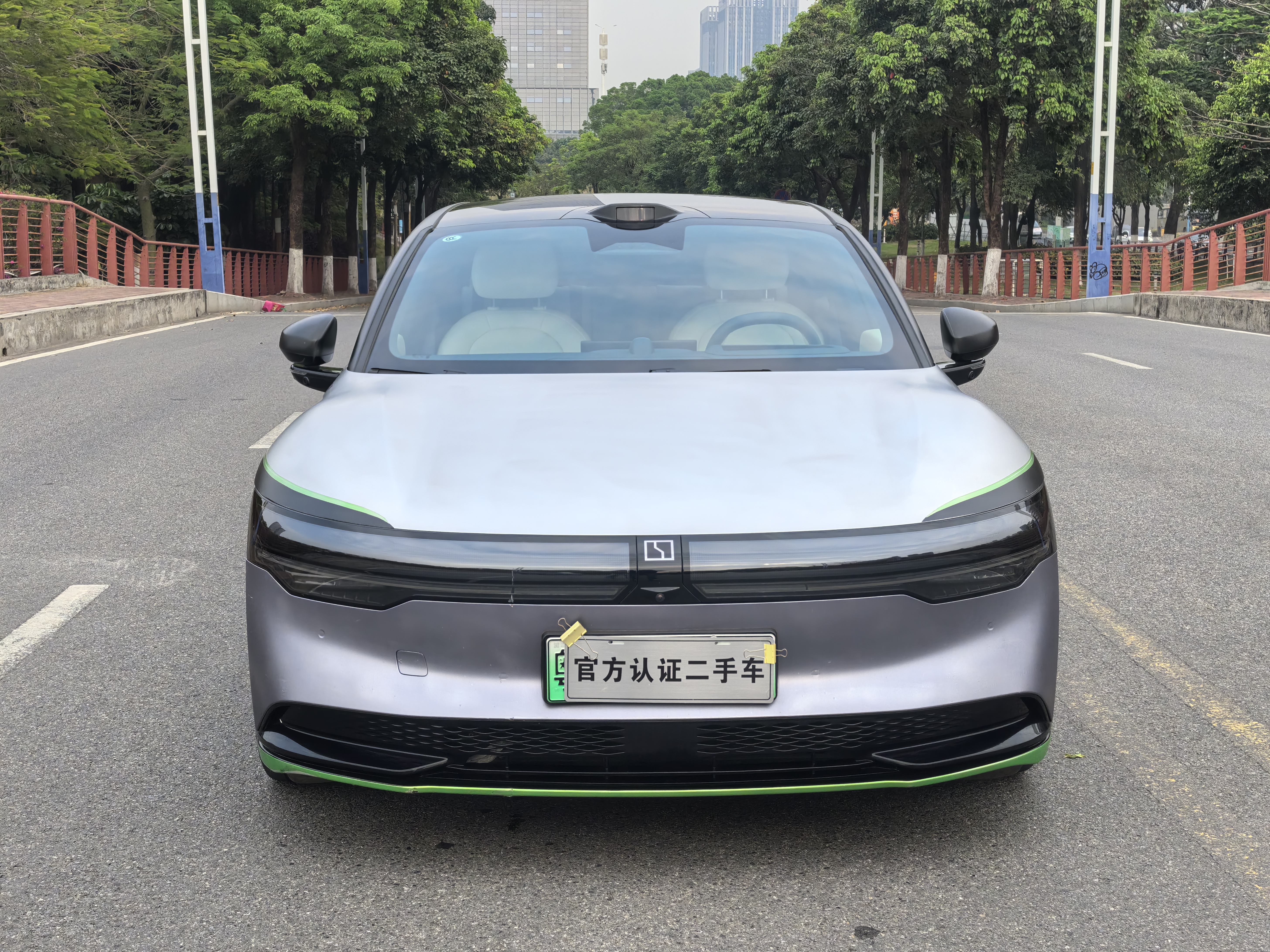 极氪 极氪007 2024 汽车图片 #2