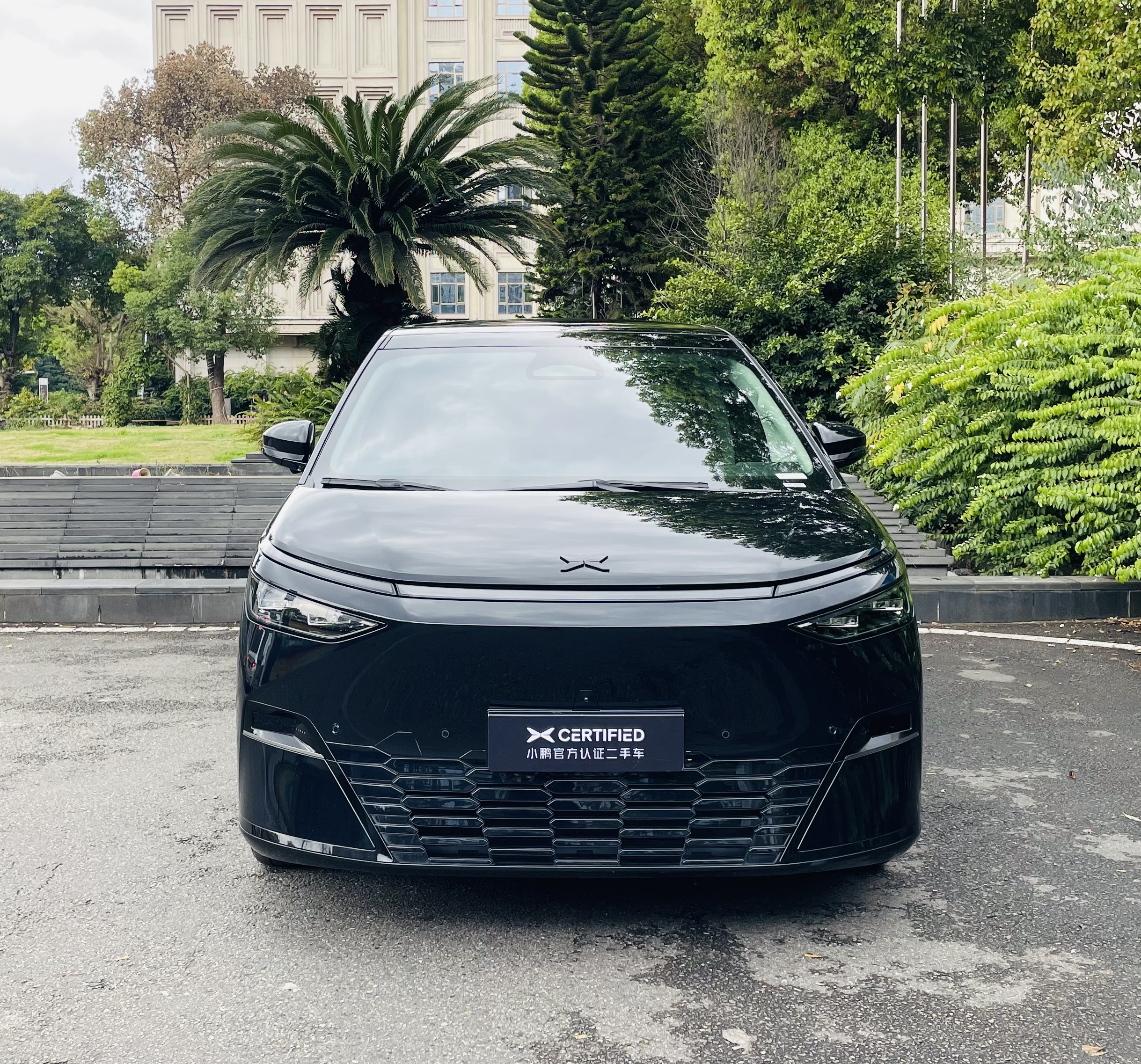 小鹏 小鹏X9 2025 汽车图片 #2