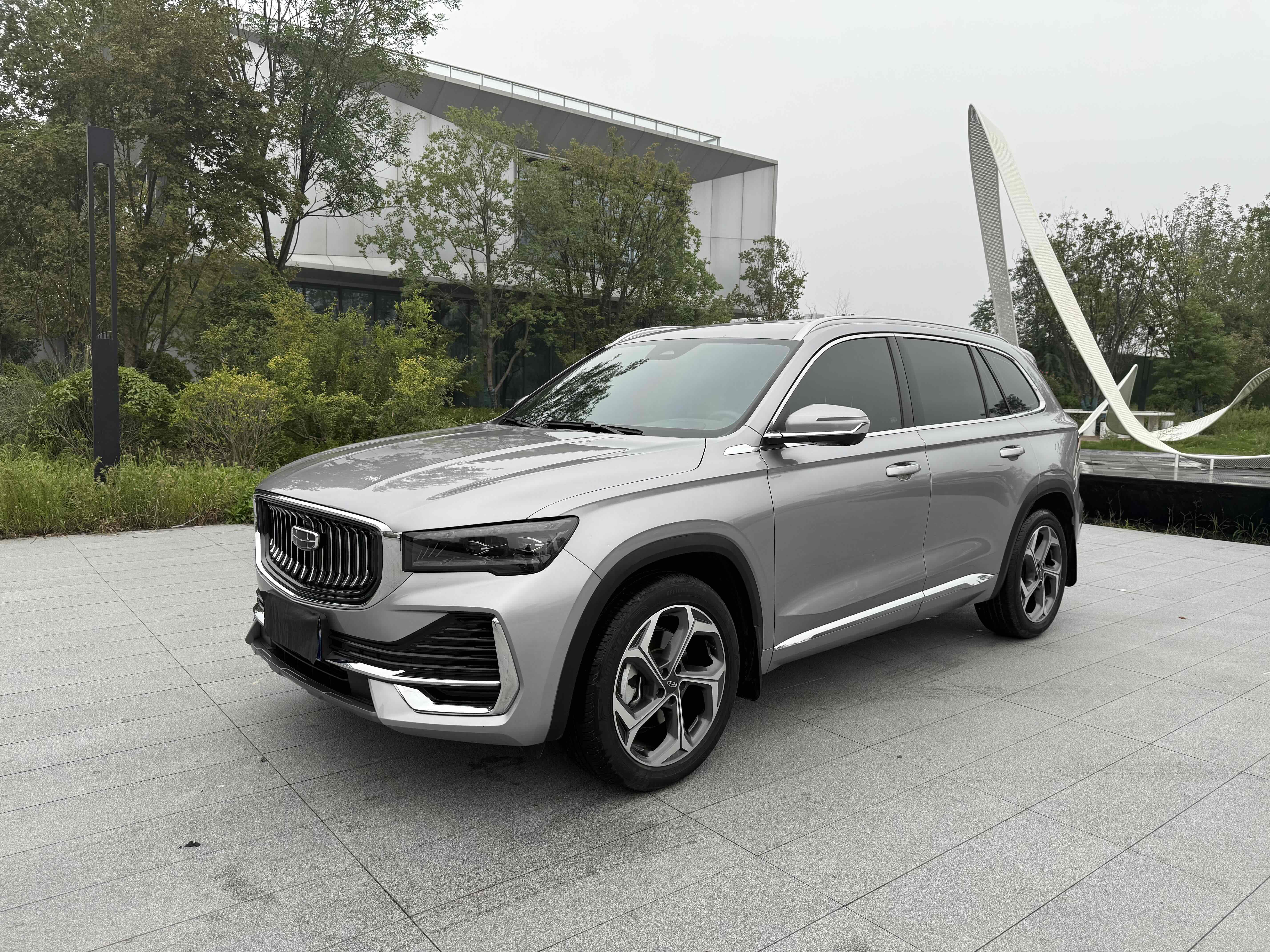 GEELY Tugella 2024 #2 GEELY Tugella 2024 car image #2