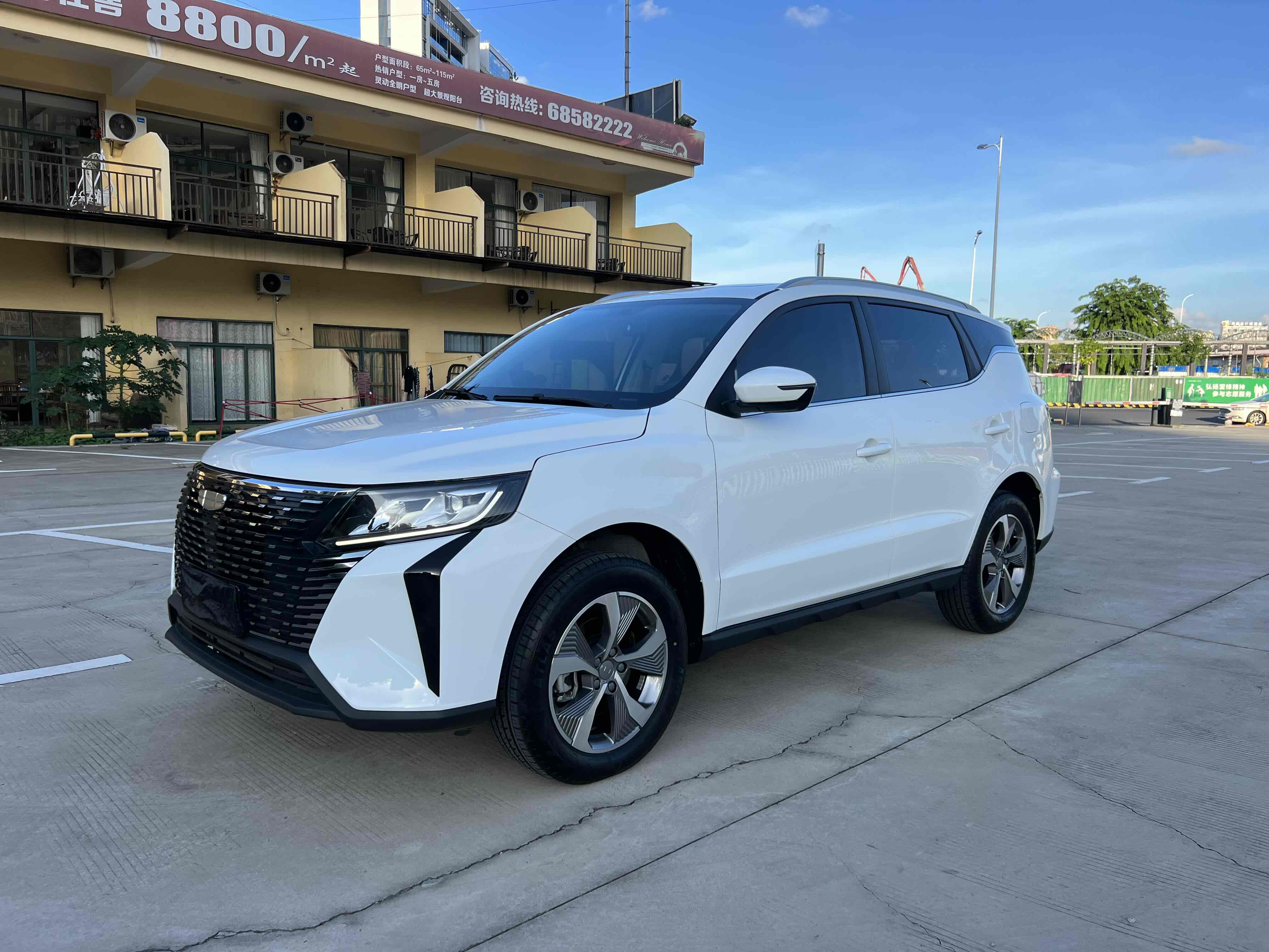 GEELY OkavangoPRO 2024 car image #2