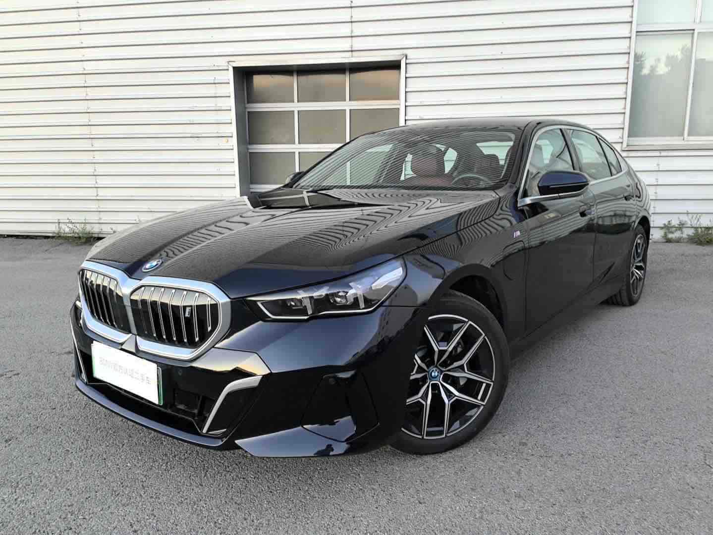 BMW i5 M60 2024 #2 BMW i5 M60 2024 car image #2