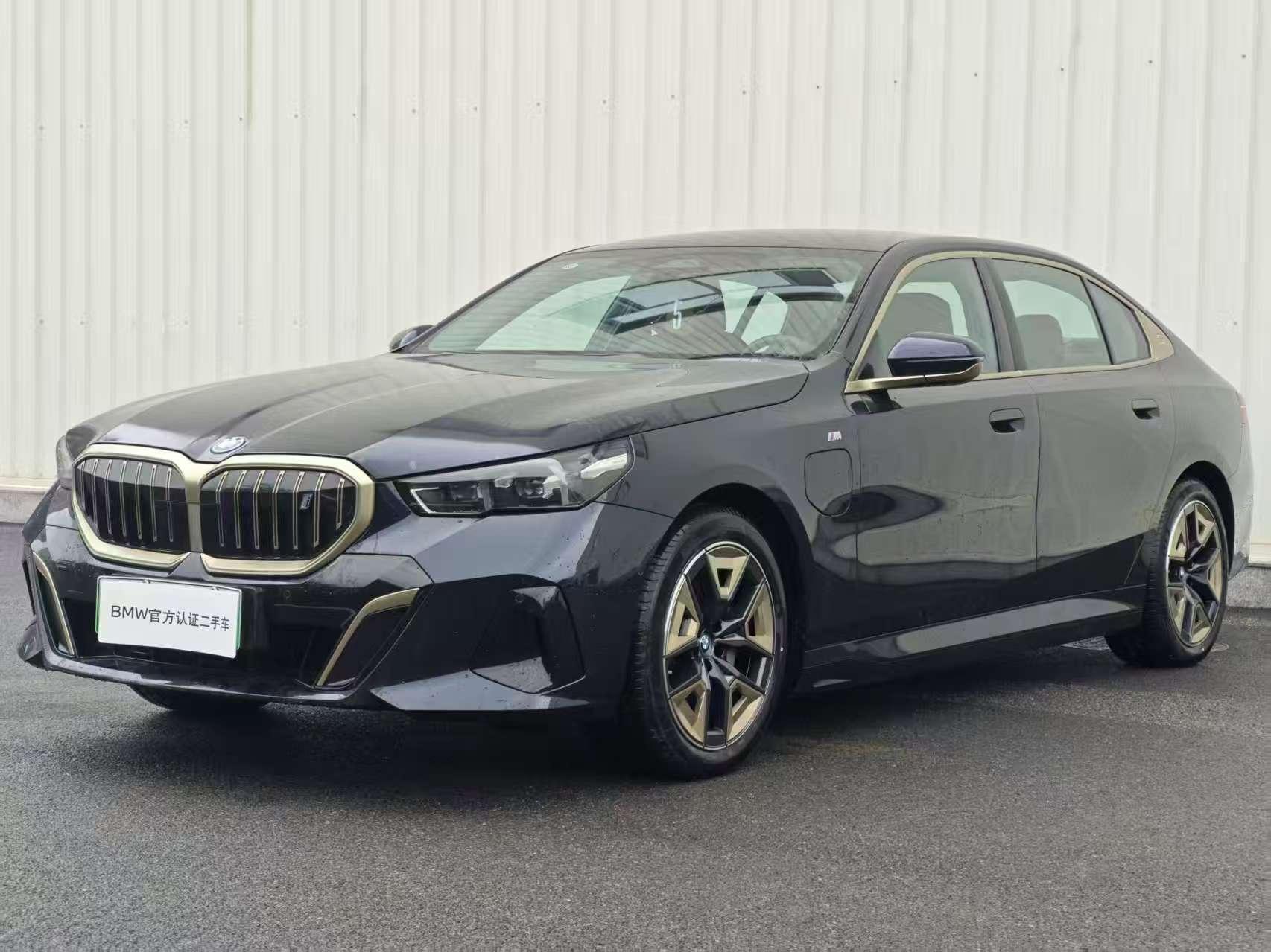 BMW i5 M60 2024 car image #2