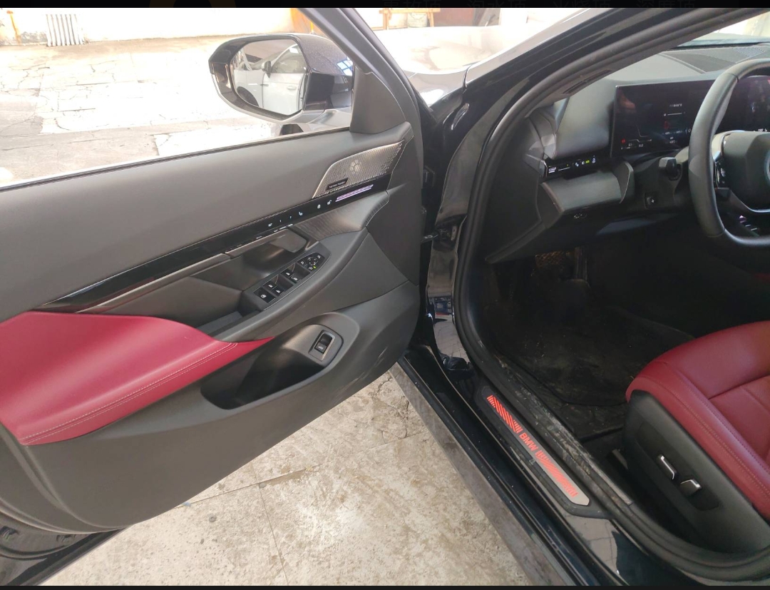 BMW 5 Series 2024 #2 BMW 5 Series 2024 car image #2