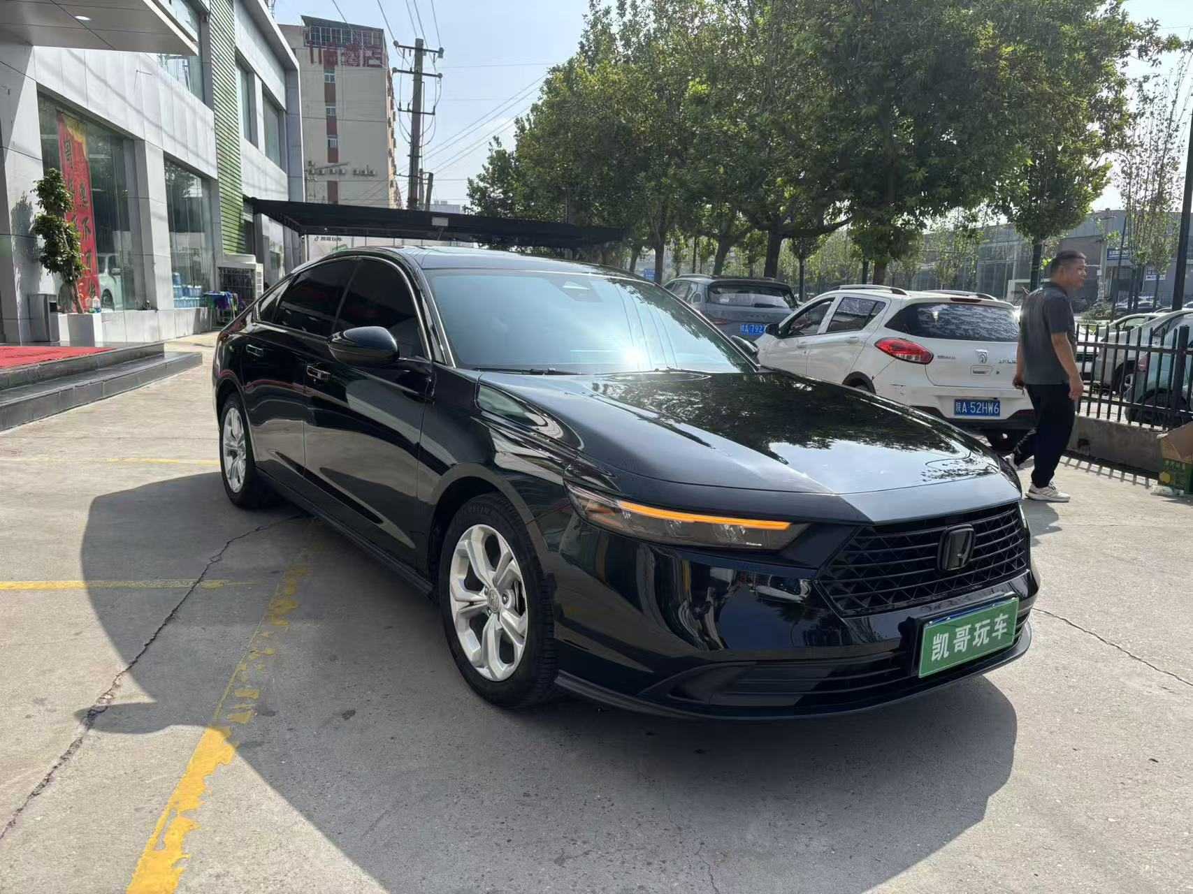 Honda Accord 2024 car image #2