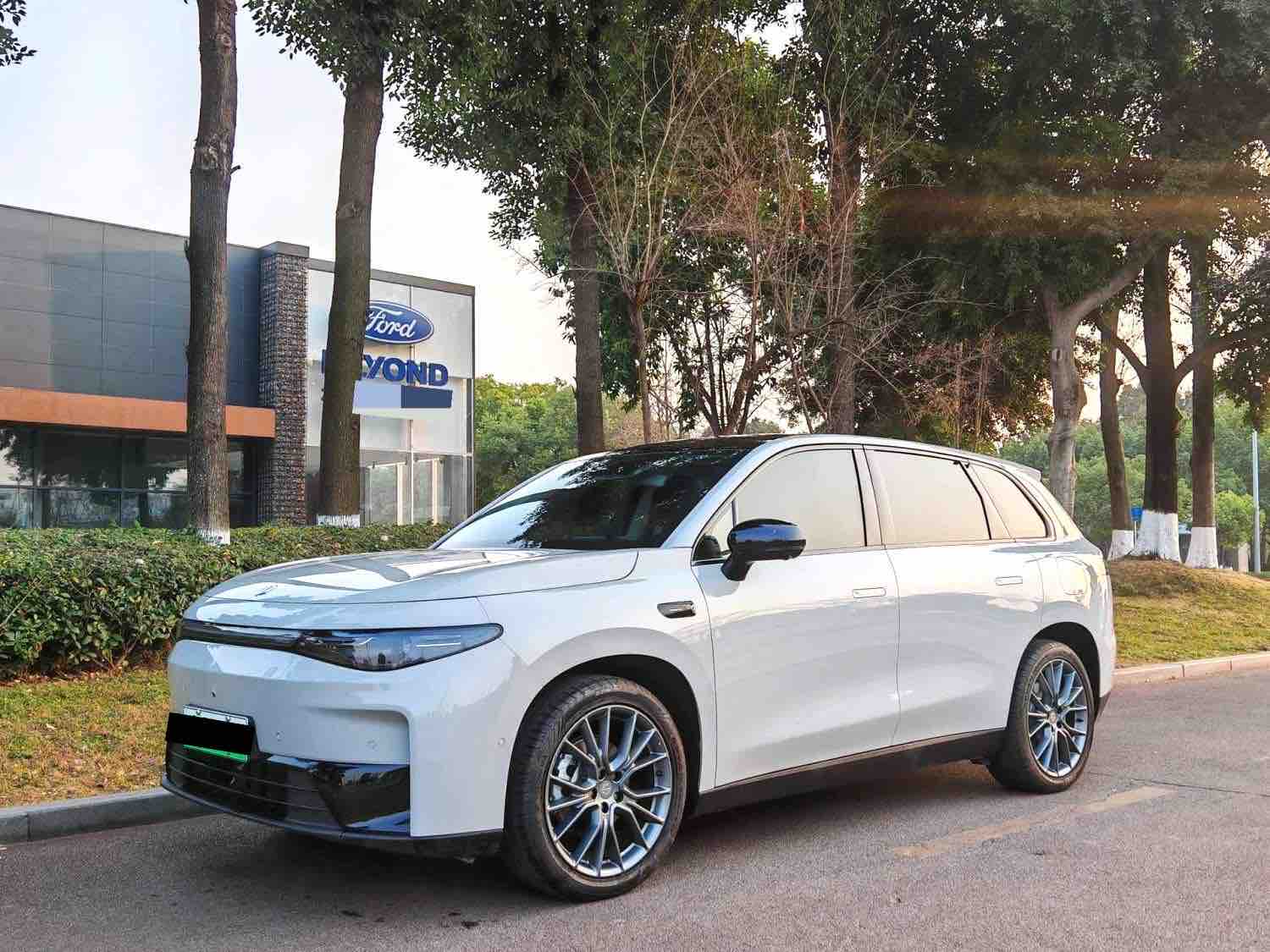 零跑汽车 零跑C10 2024 汽车图片 #2