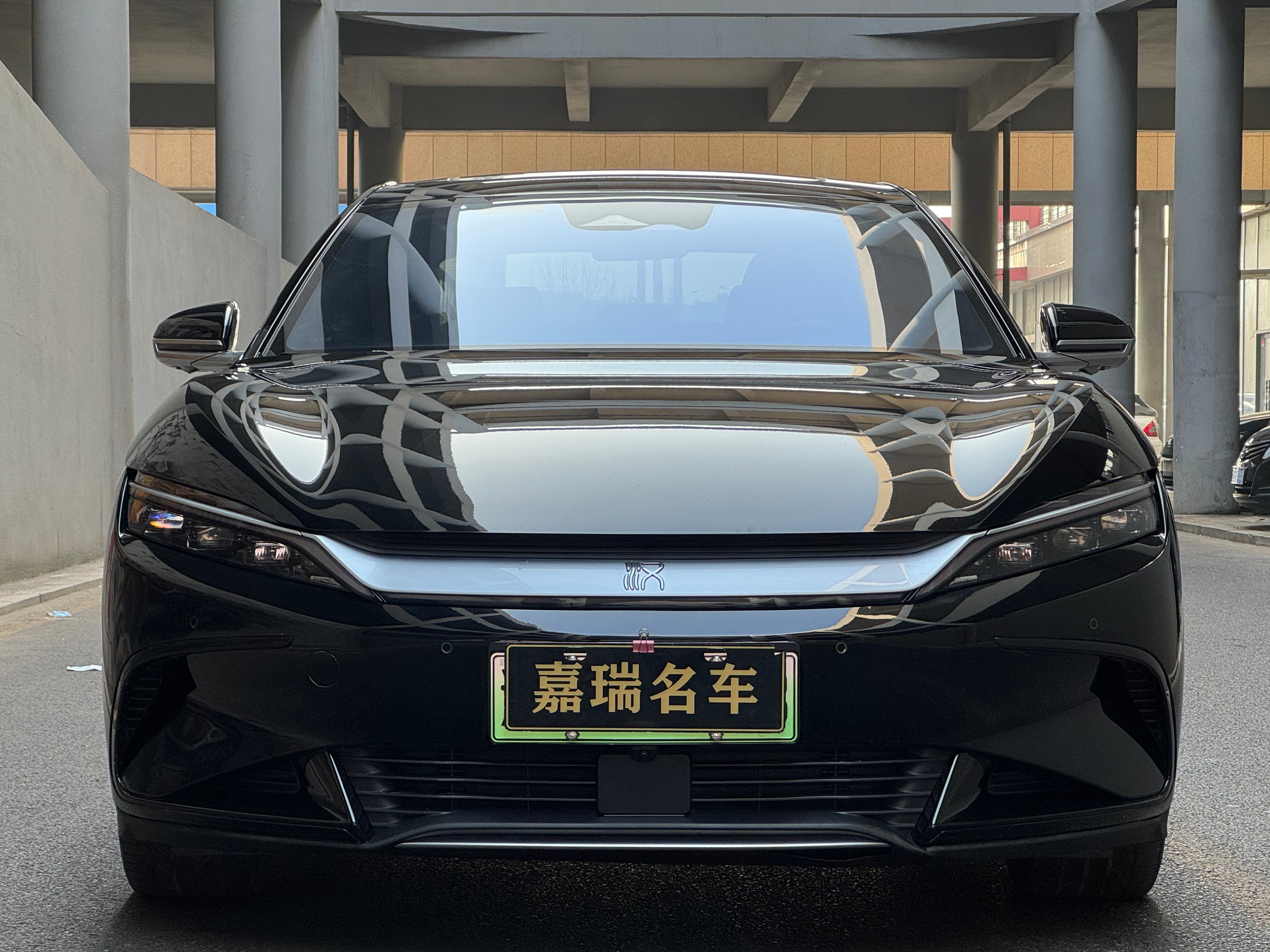 BYD Han 2024 car image #2