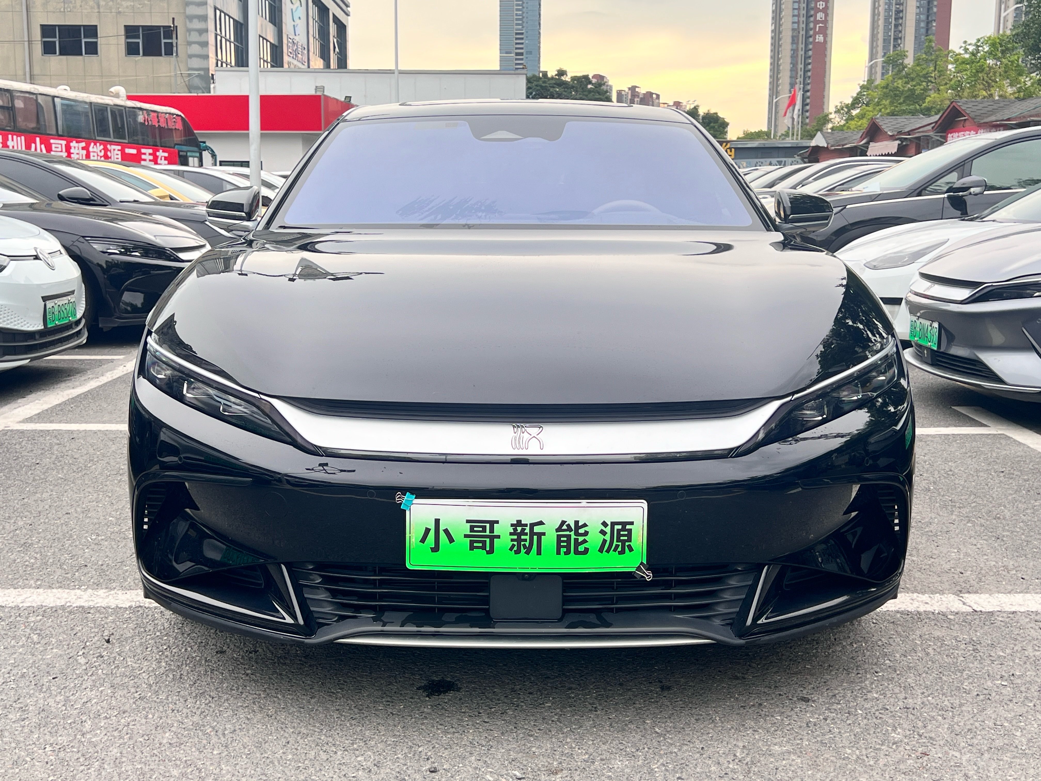 BYD Han 2024 car image #2