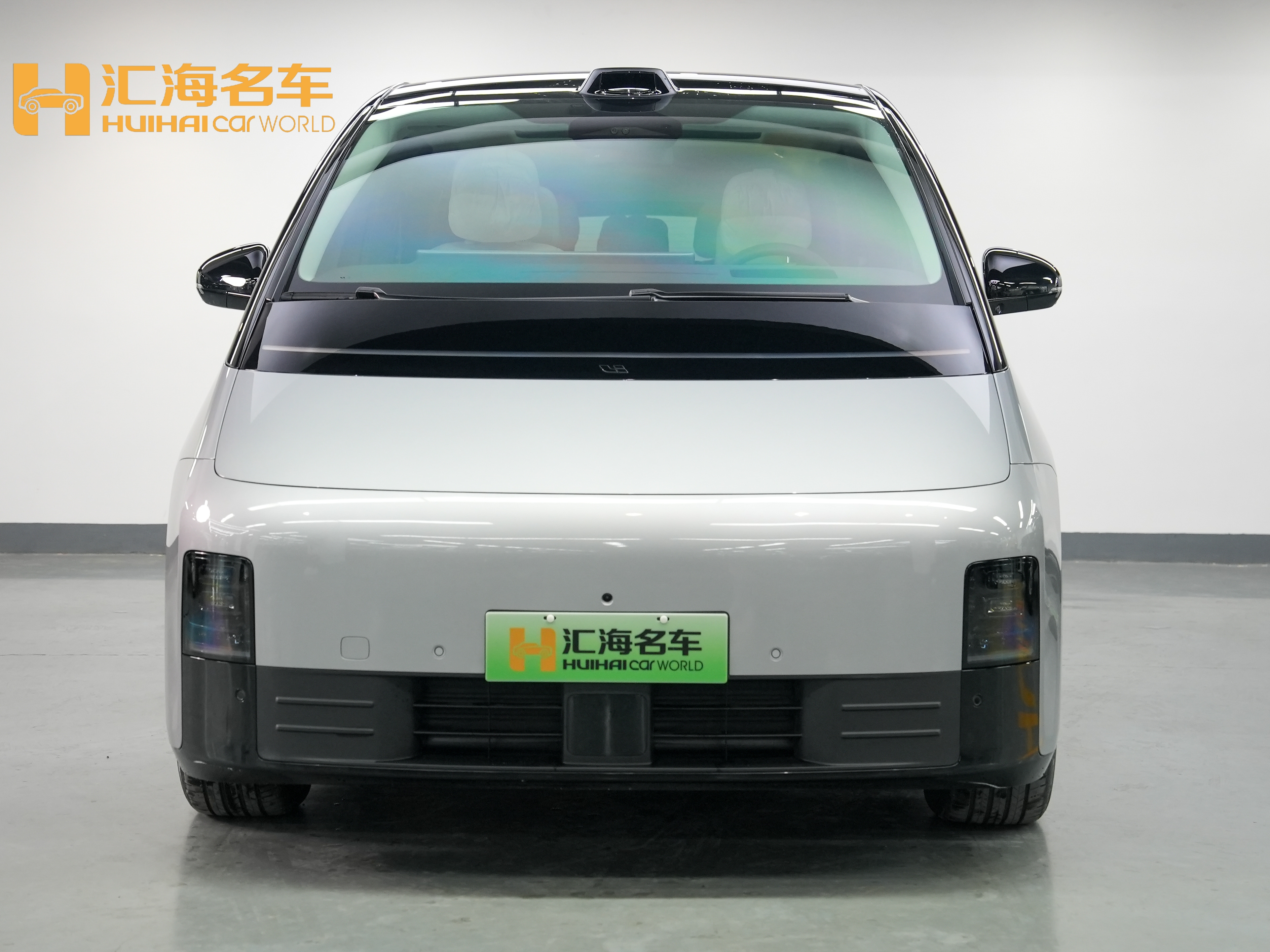 理想汽车 理想MEGA 2025 汽车图片 #2