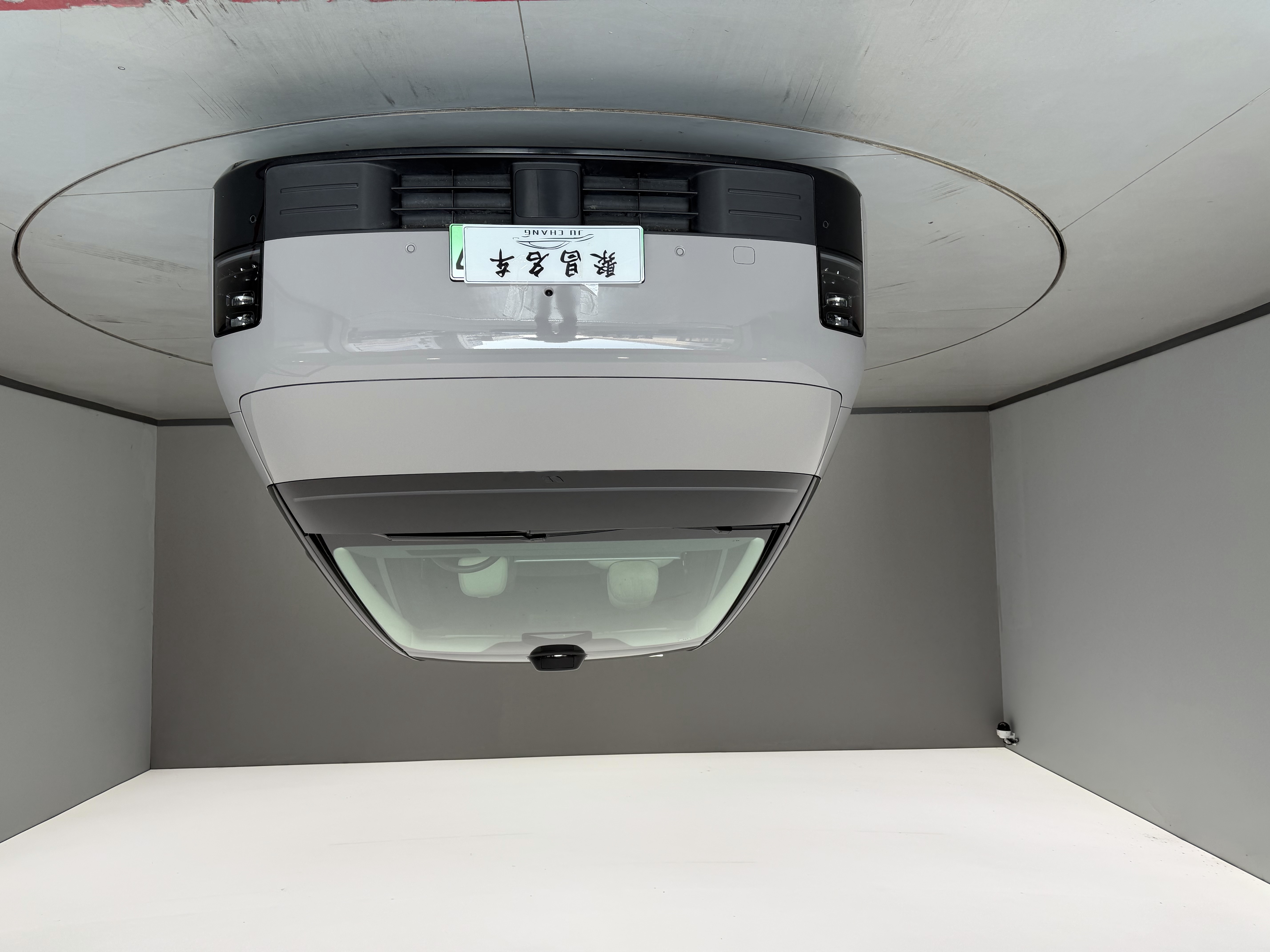 理想汽车 理想MEGA 2025 汽车图片 #2