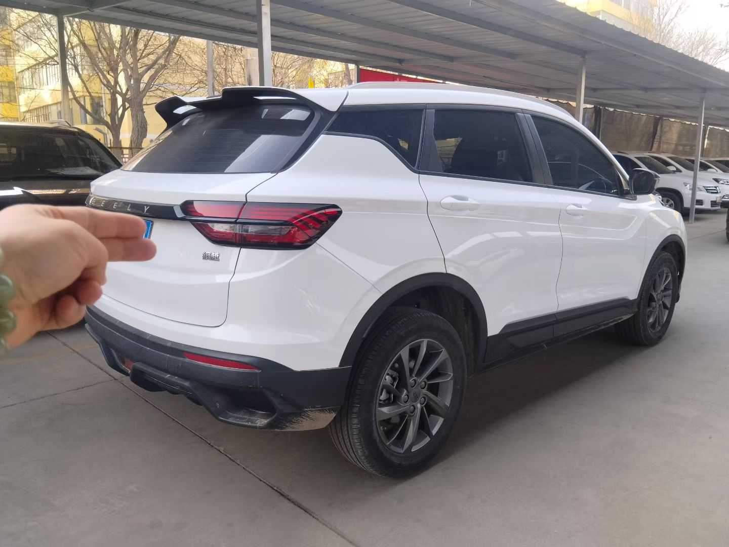 GEELY Coolray 2024 car image #2