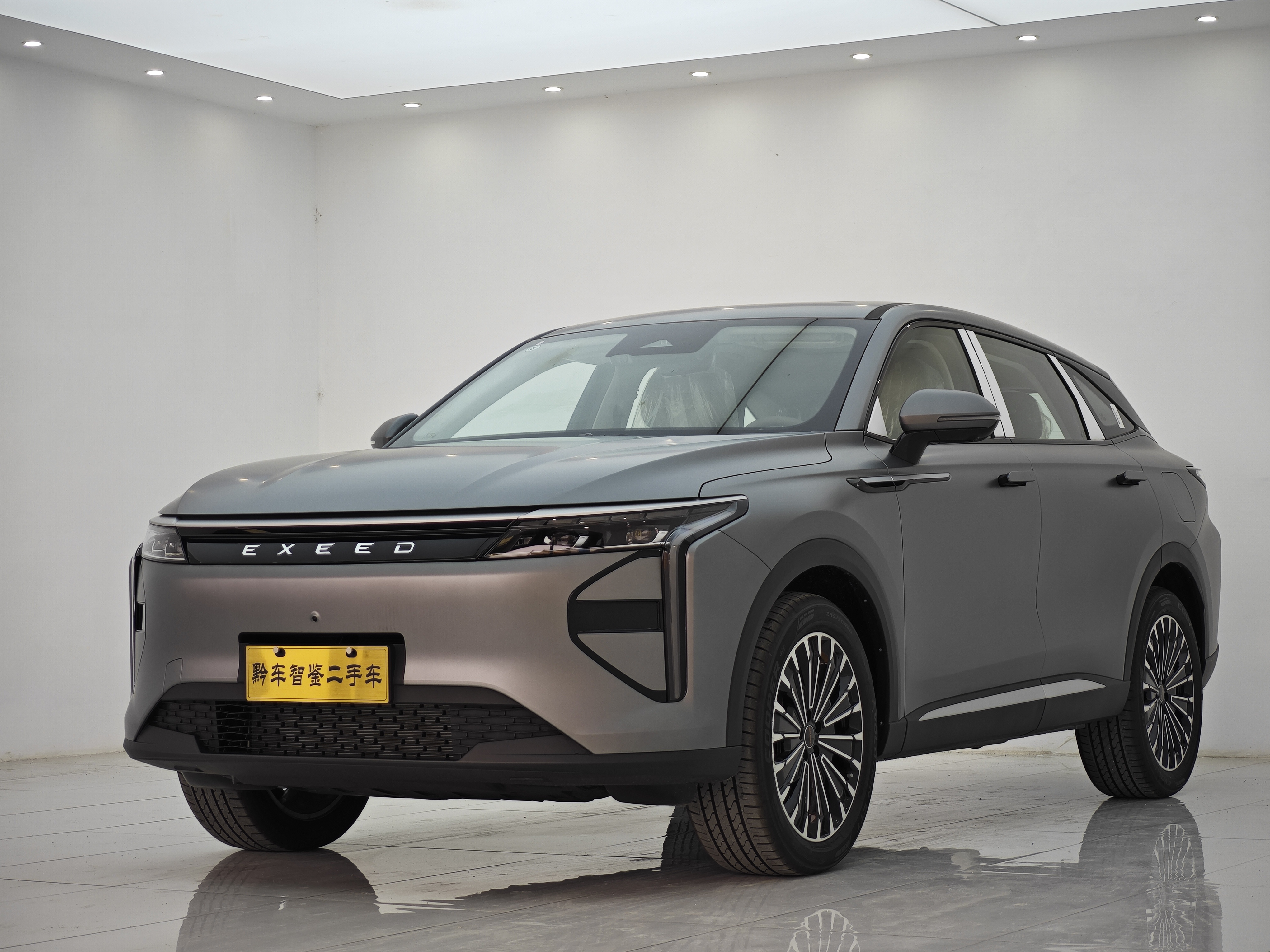 Exceed Yaoguang C-DM 2025 #2 Exceed Yaoguang C-DM 2025 car image #2