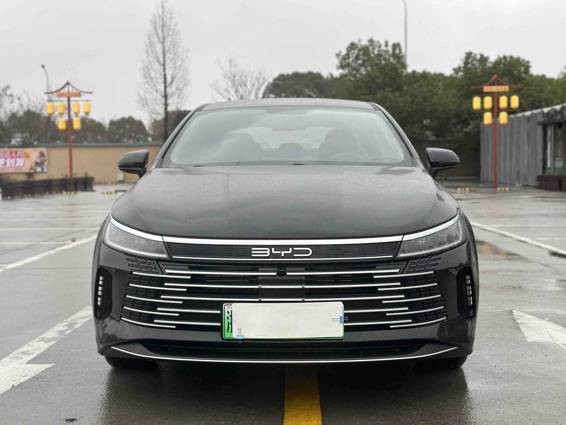 BYD Destroyer 05 2025 #2 BYD Destroyer 05 2025 car image #2