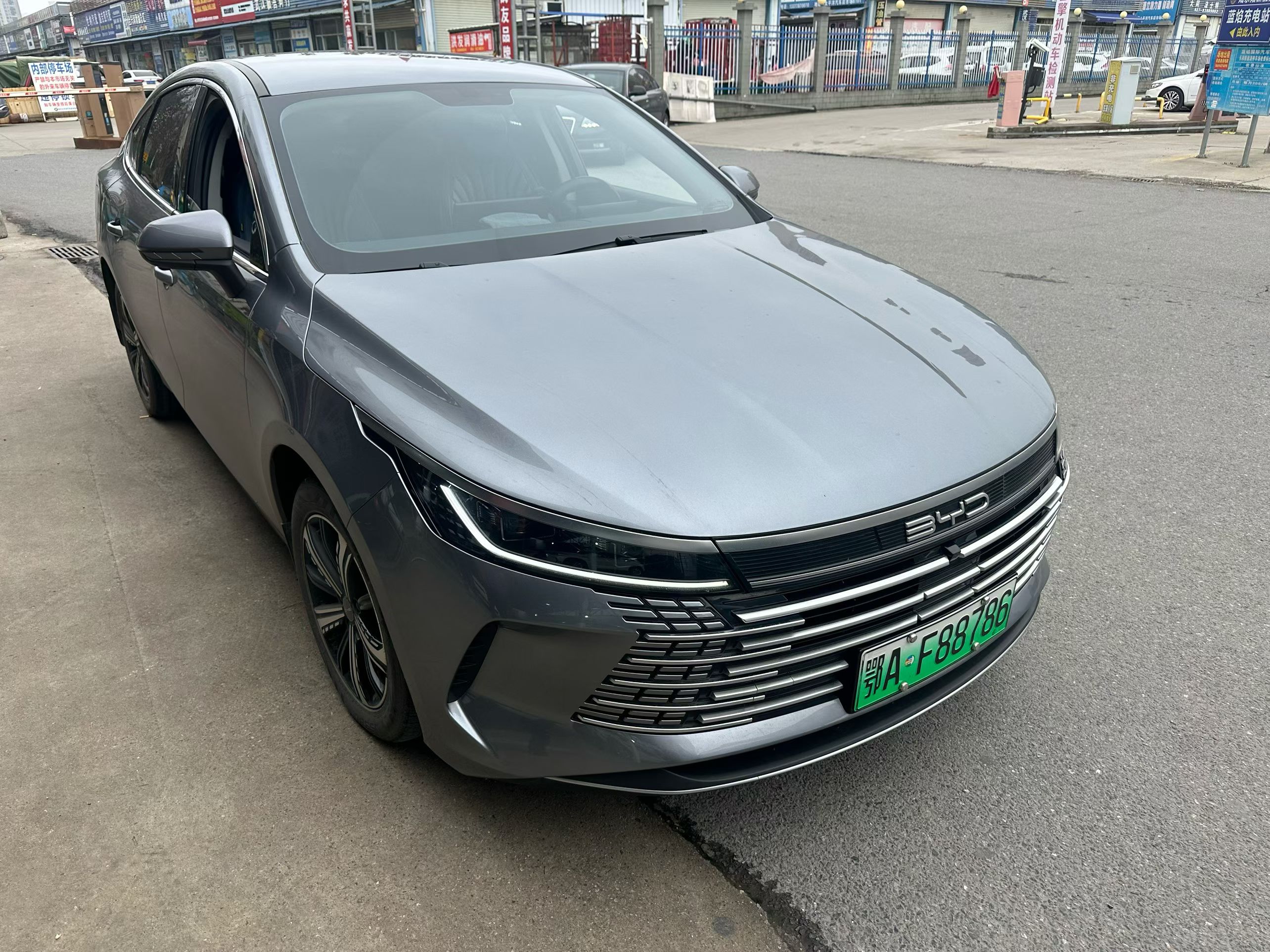 BYD Destroyer 05 2024 #2 BYD Destroyer 05 2024 car image #2