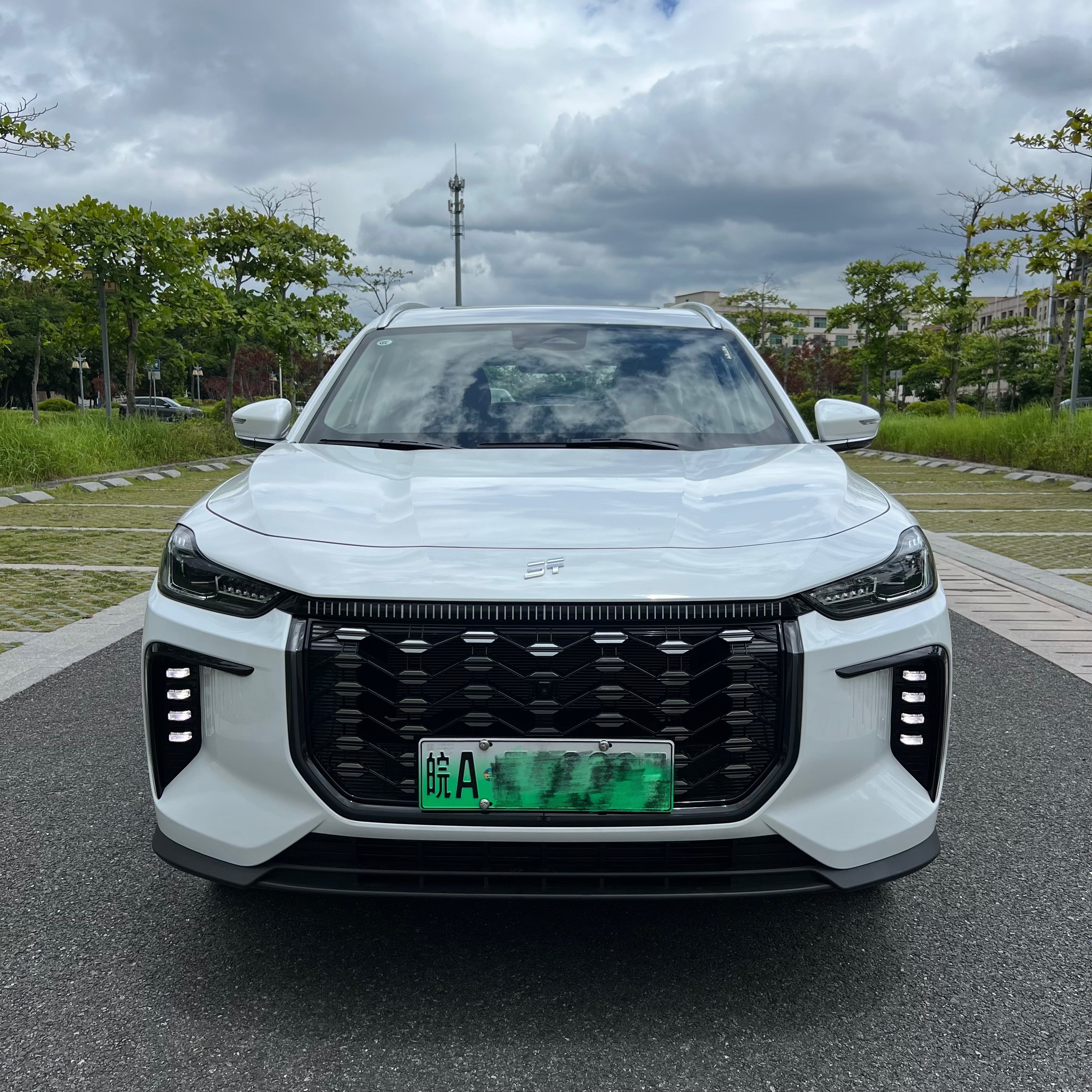 Jetour X70 C-DM 2024 car image #2