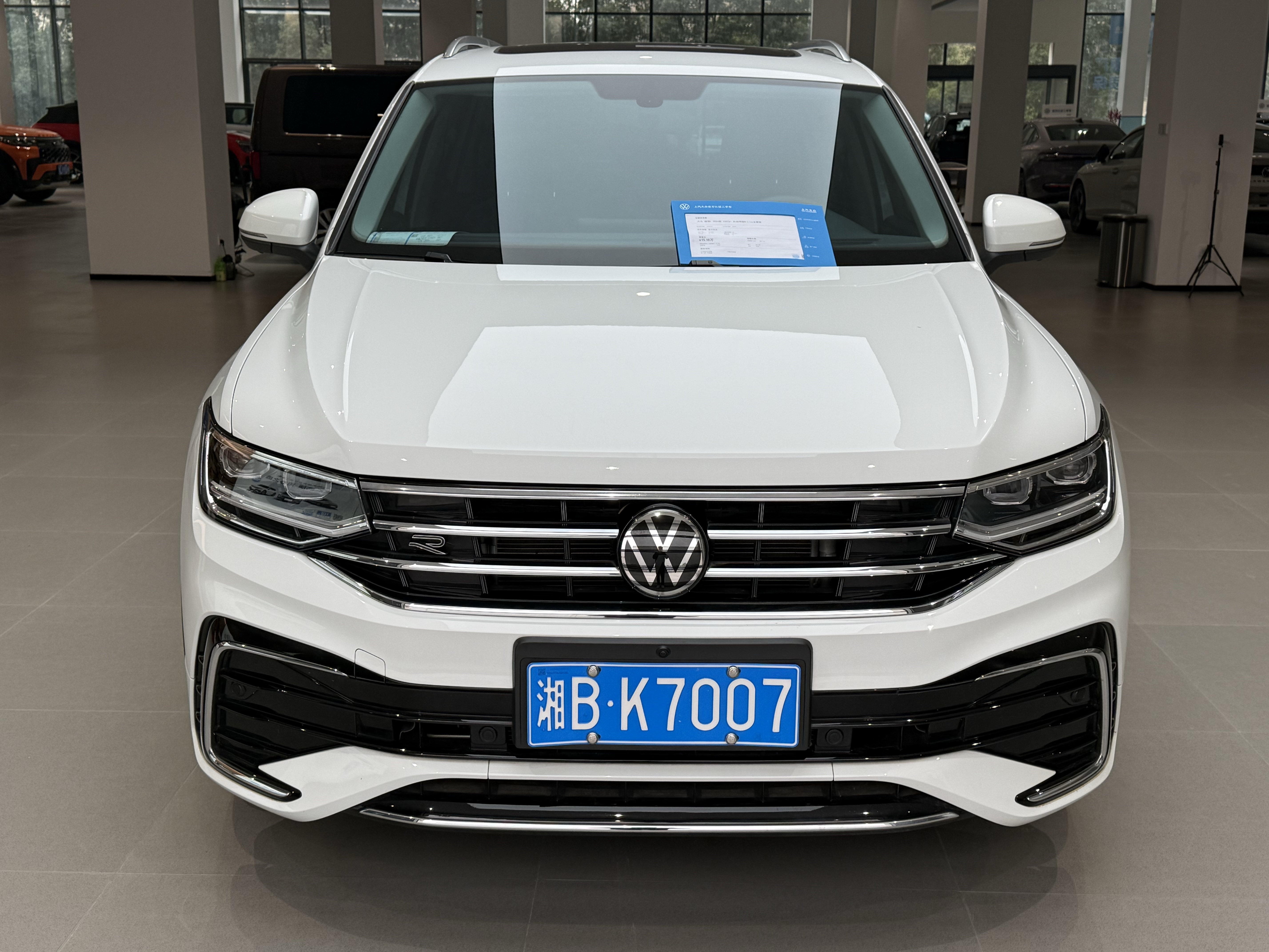 Volkswagen Tiguan L 2024 #2 Volkswagen Tiguan L 2024 immagine di auto #2