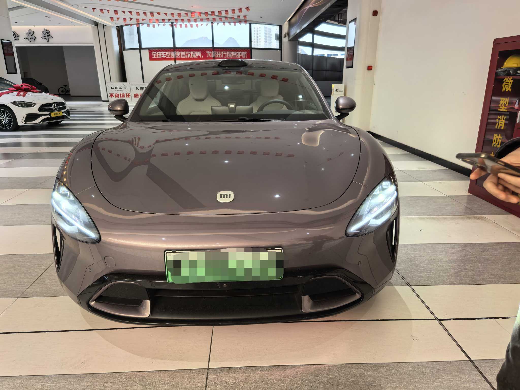 MI SU7 2024 image de voiture #2