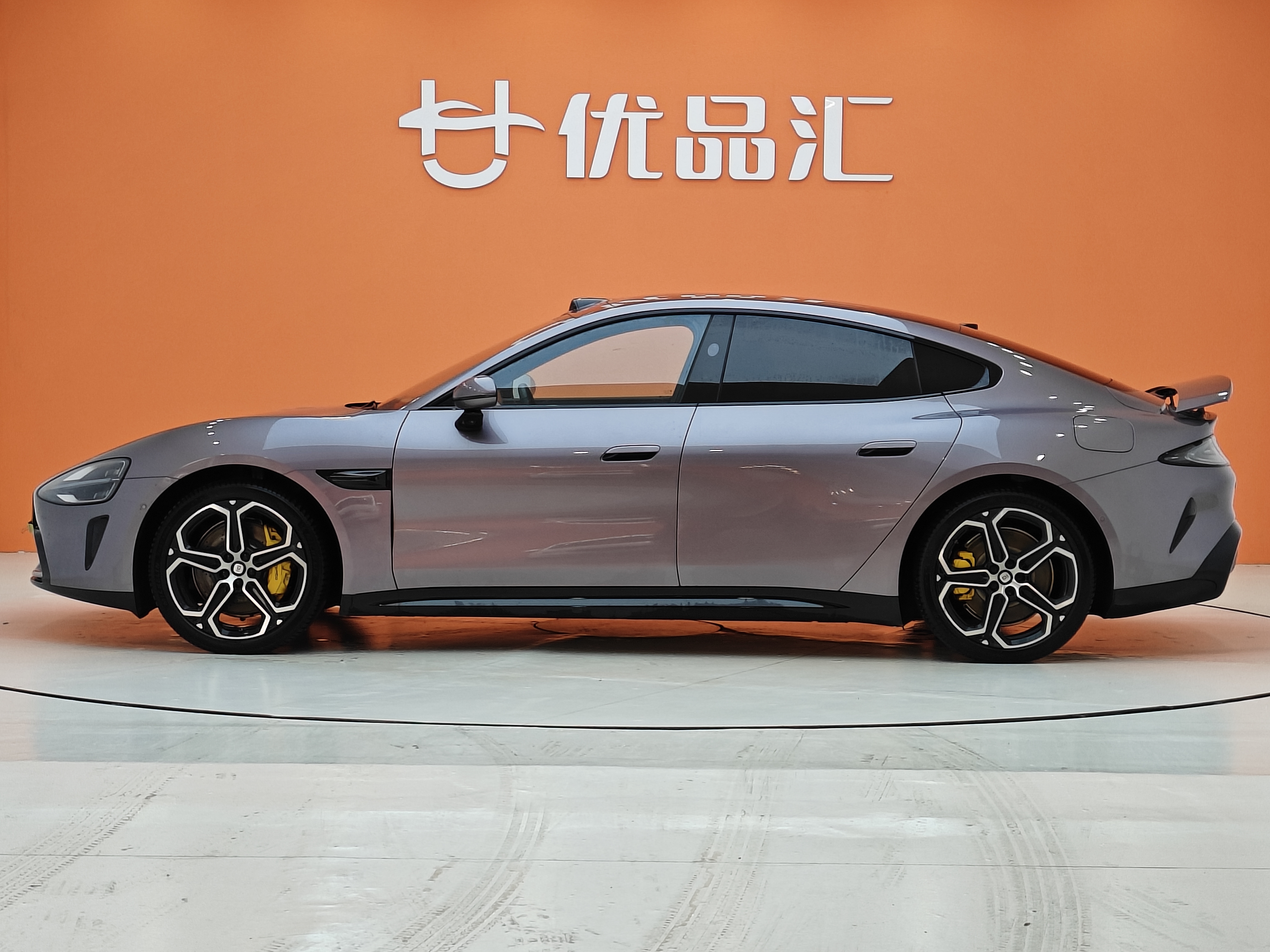 MI SU7 2025 car image #2