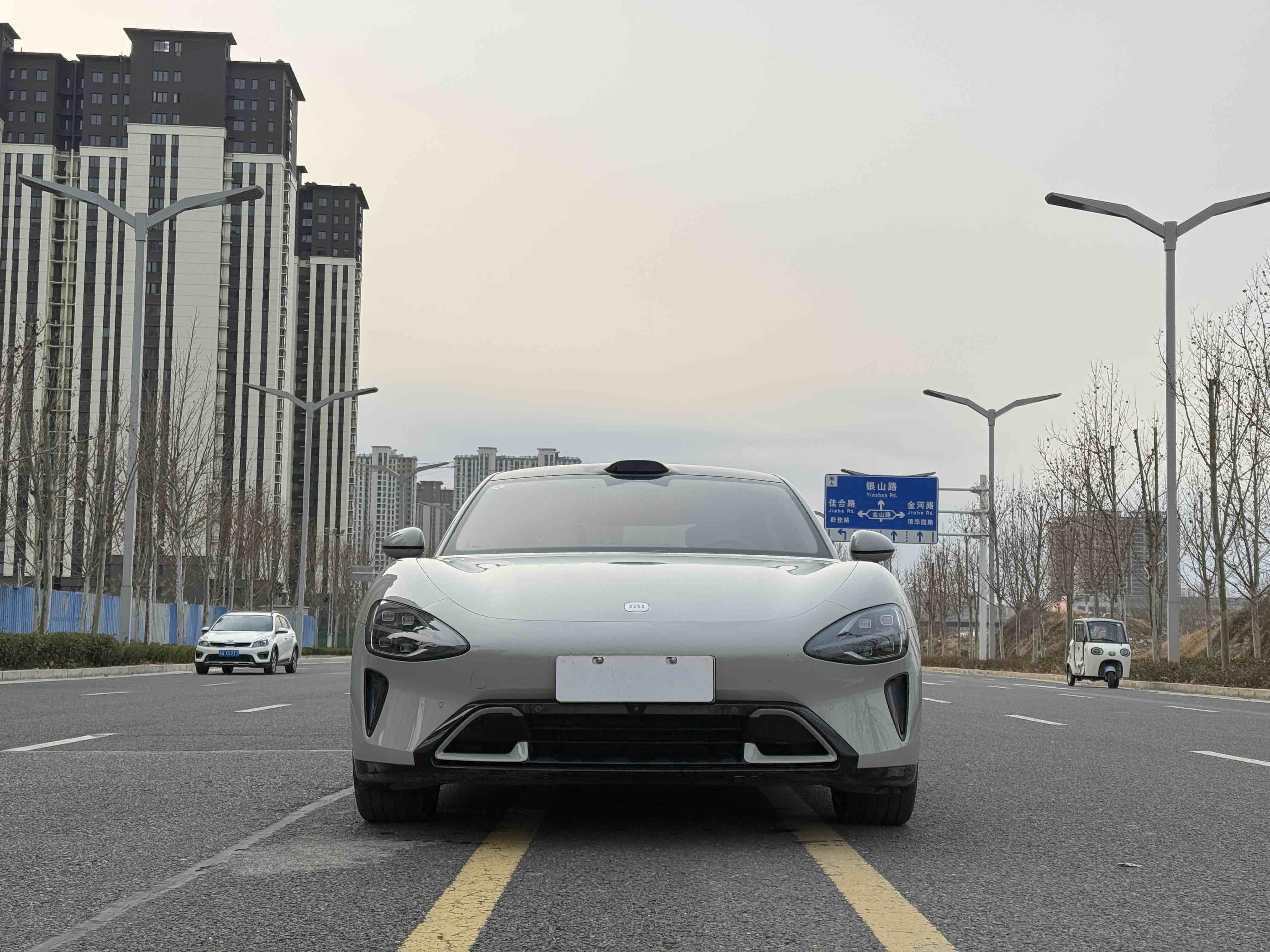 MI SU7 2025 car image #2