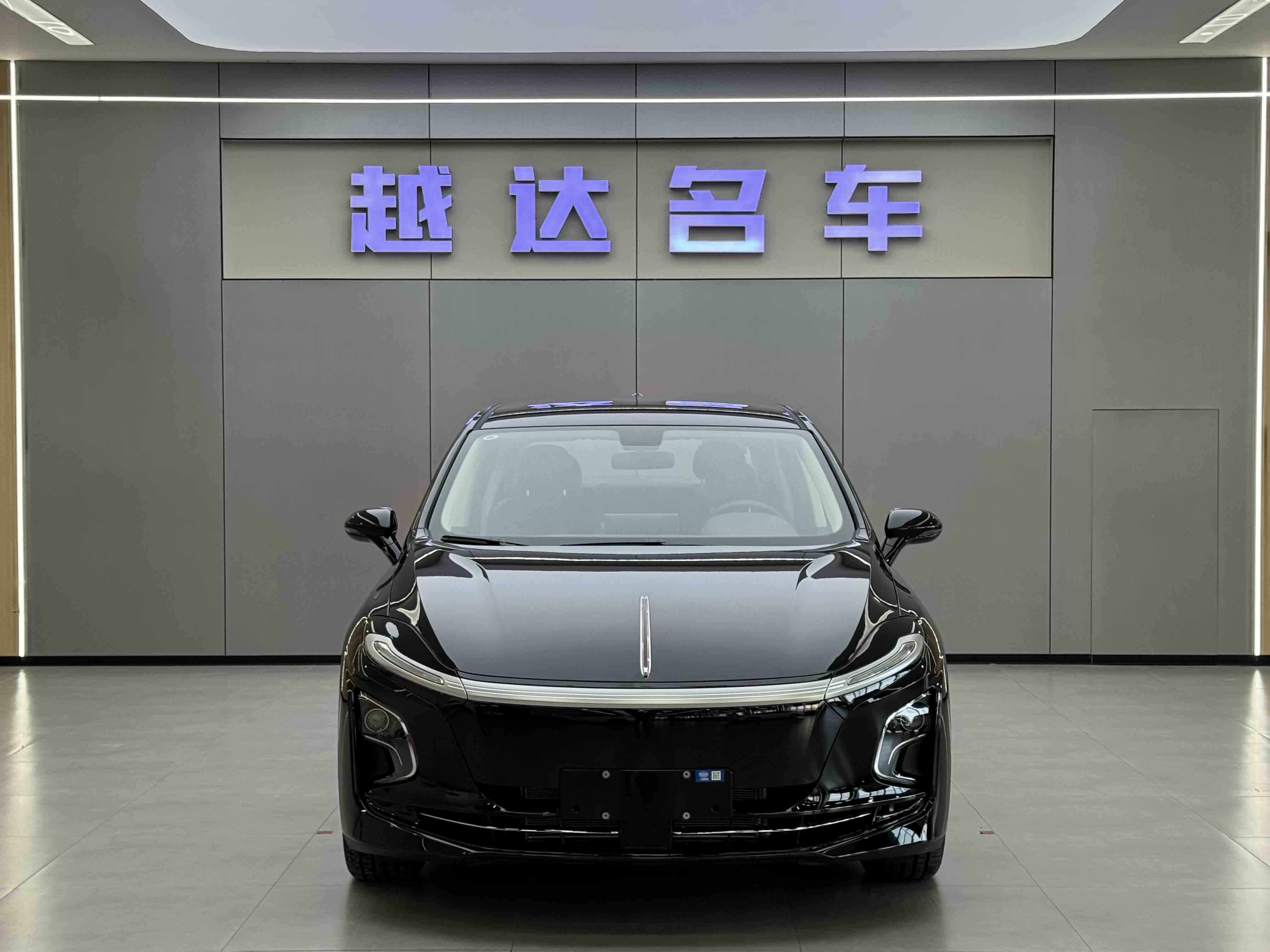 HongQi E-QM5 2026 car image #2