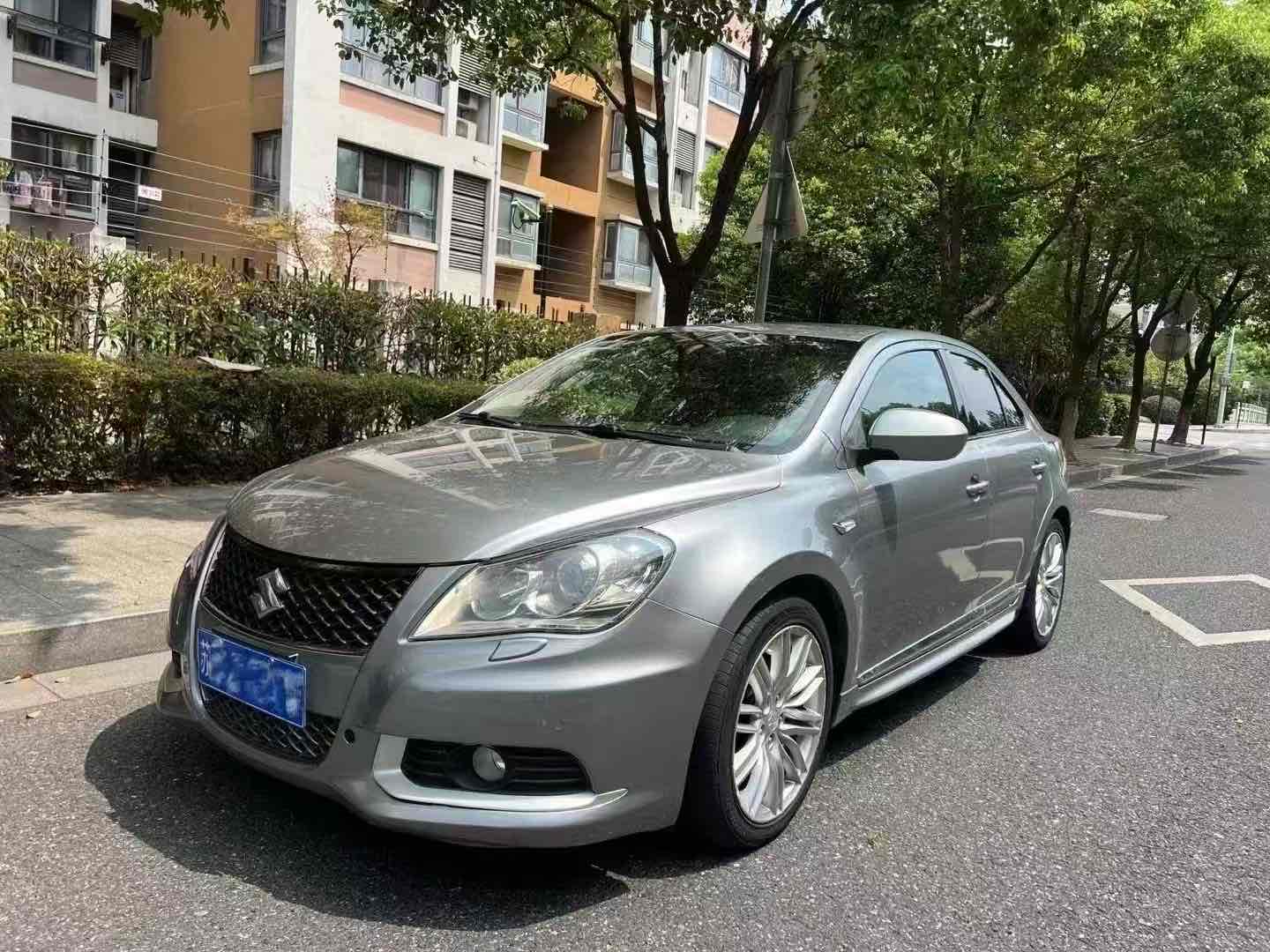 Suzuki Kizashi 2016 изображение автомобиля #2