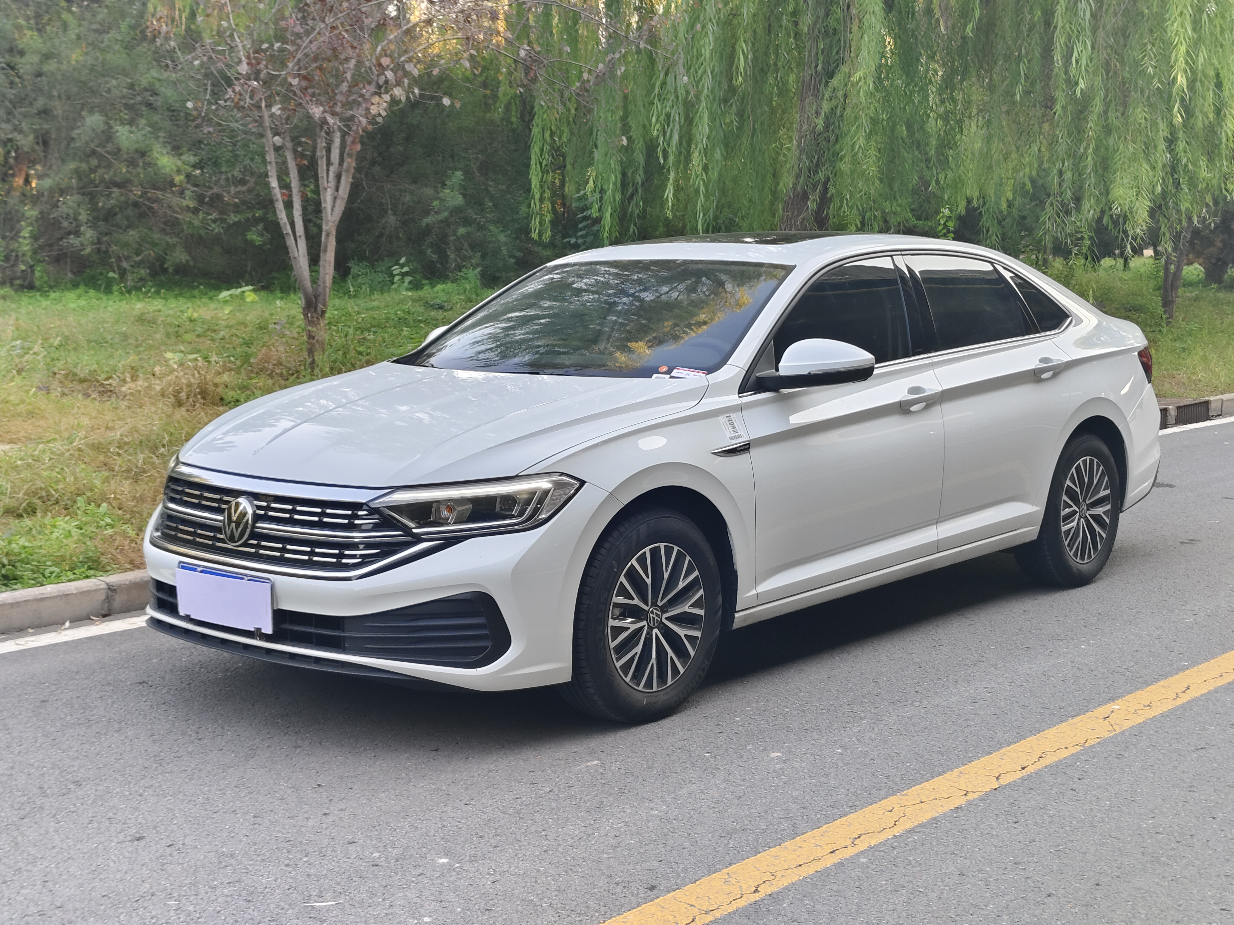 Volkswagen Sagitar 2025 immagine di auto #2