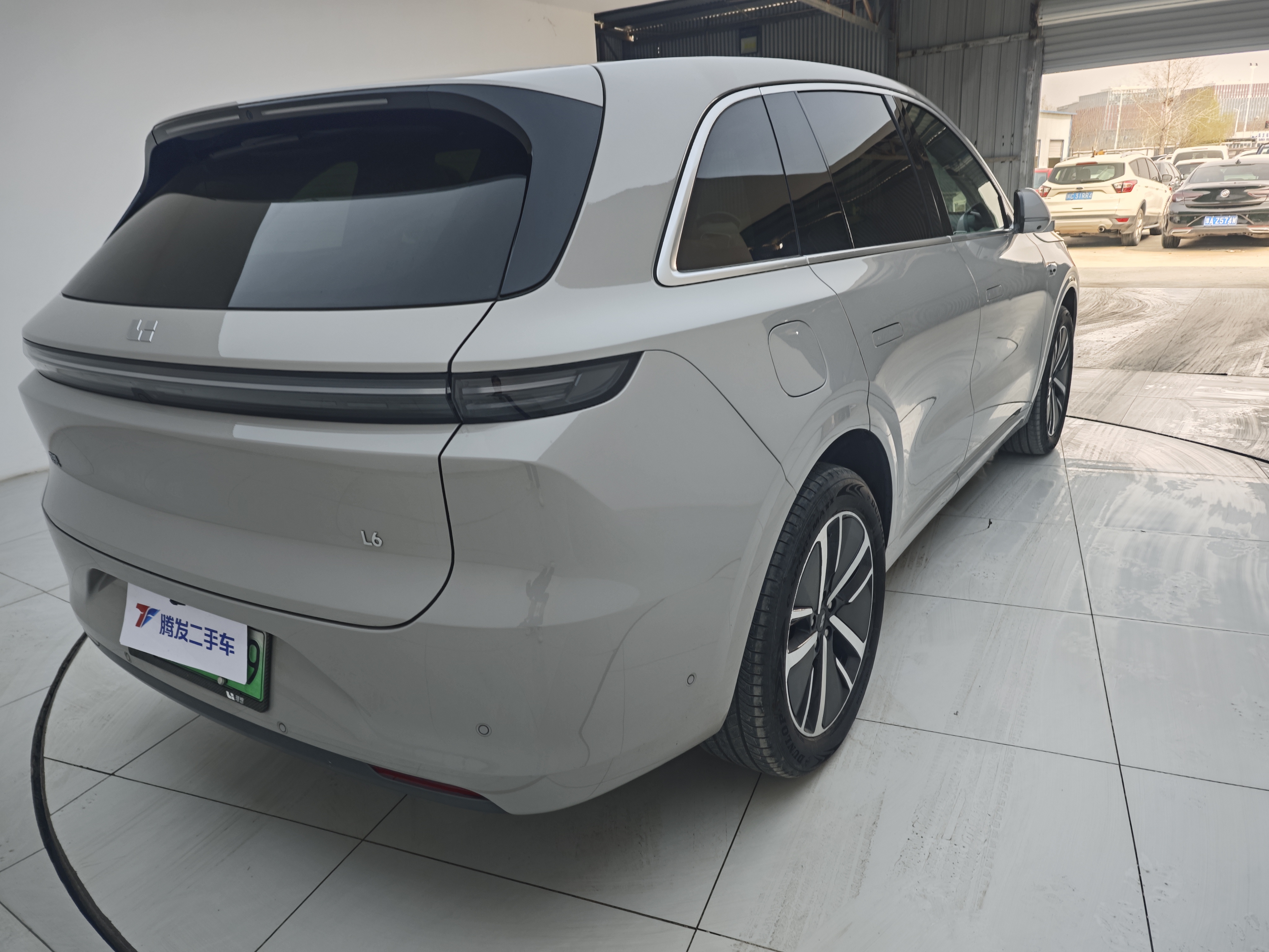 Li L6 2024 صورة سيارة #2
