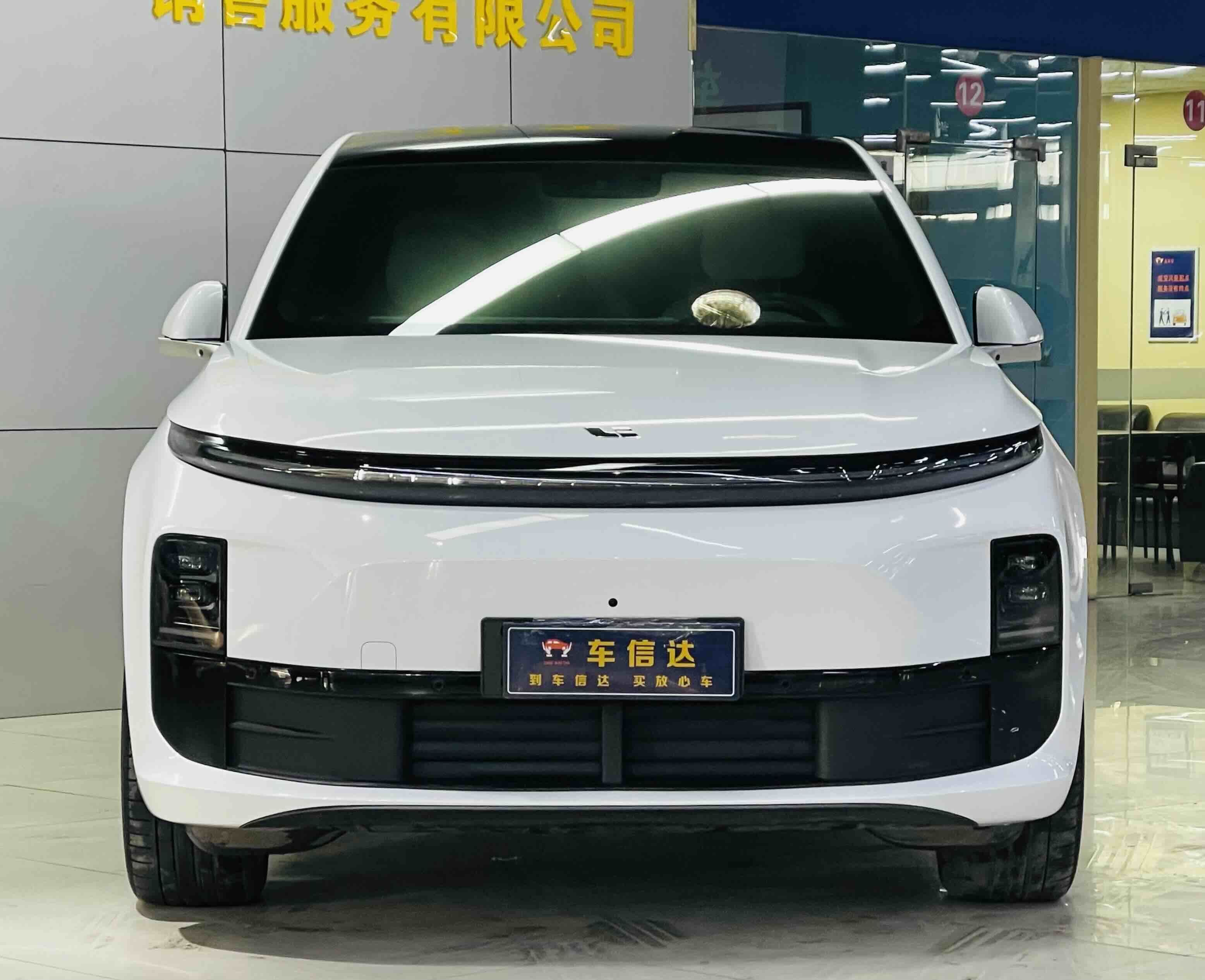 Li L6 2024 imagen de coche #2