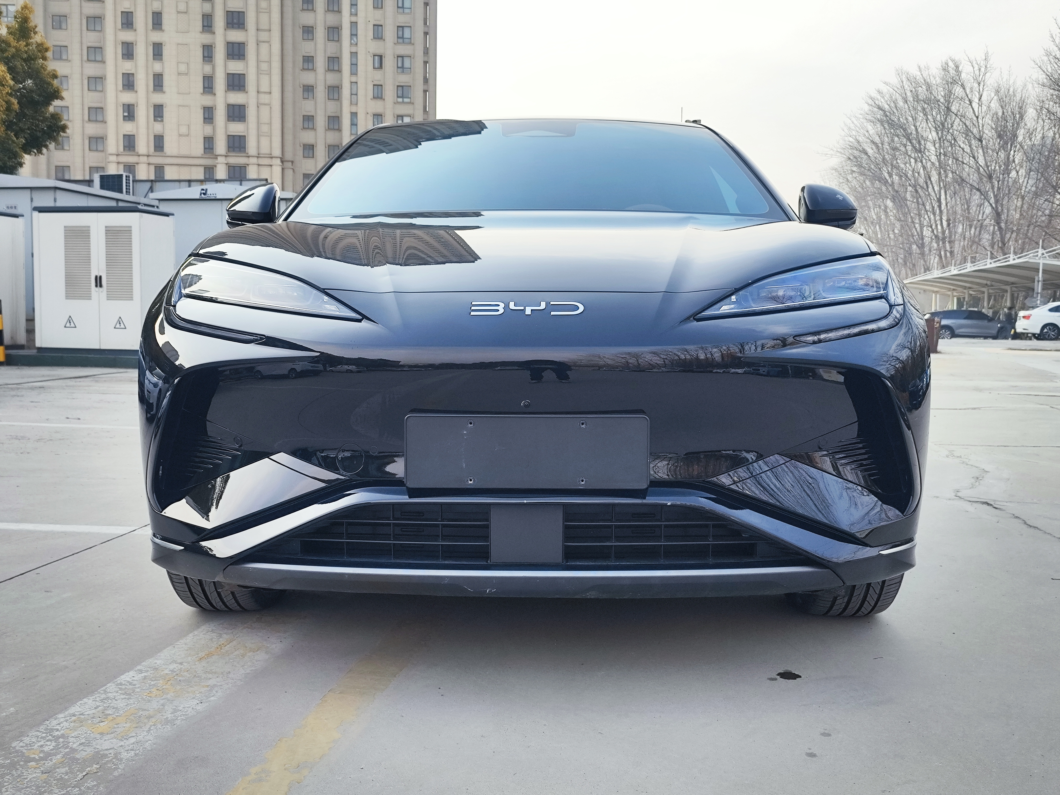 BYD Sea Lion 07 EV 2024 car image #2