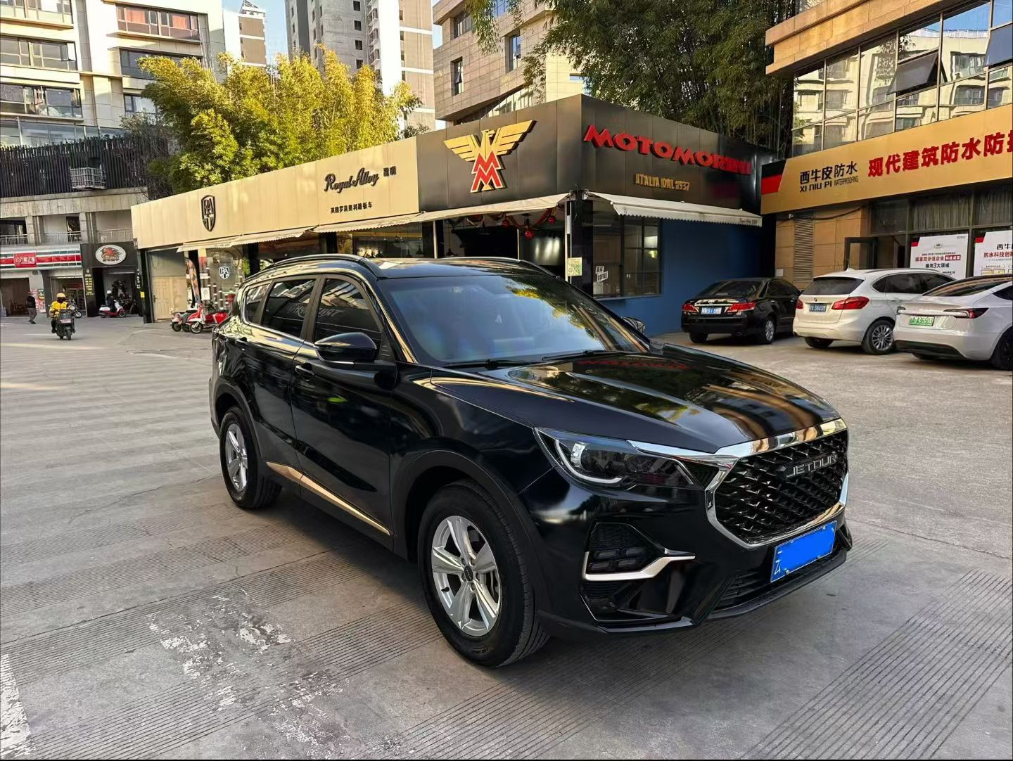 Jetour X70 2024 car image #2