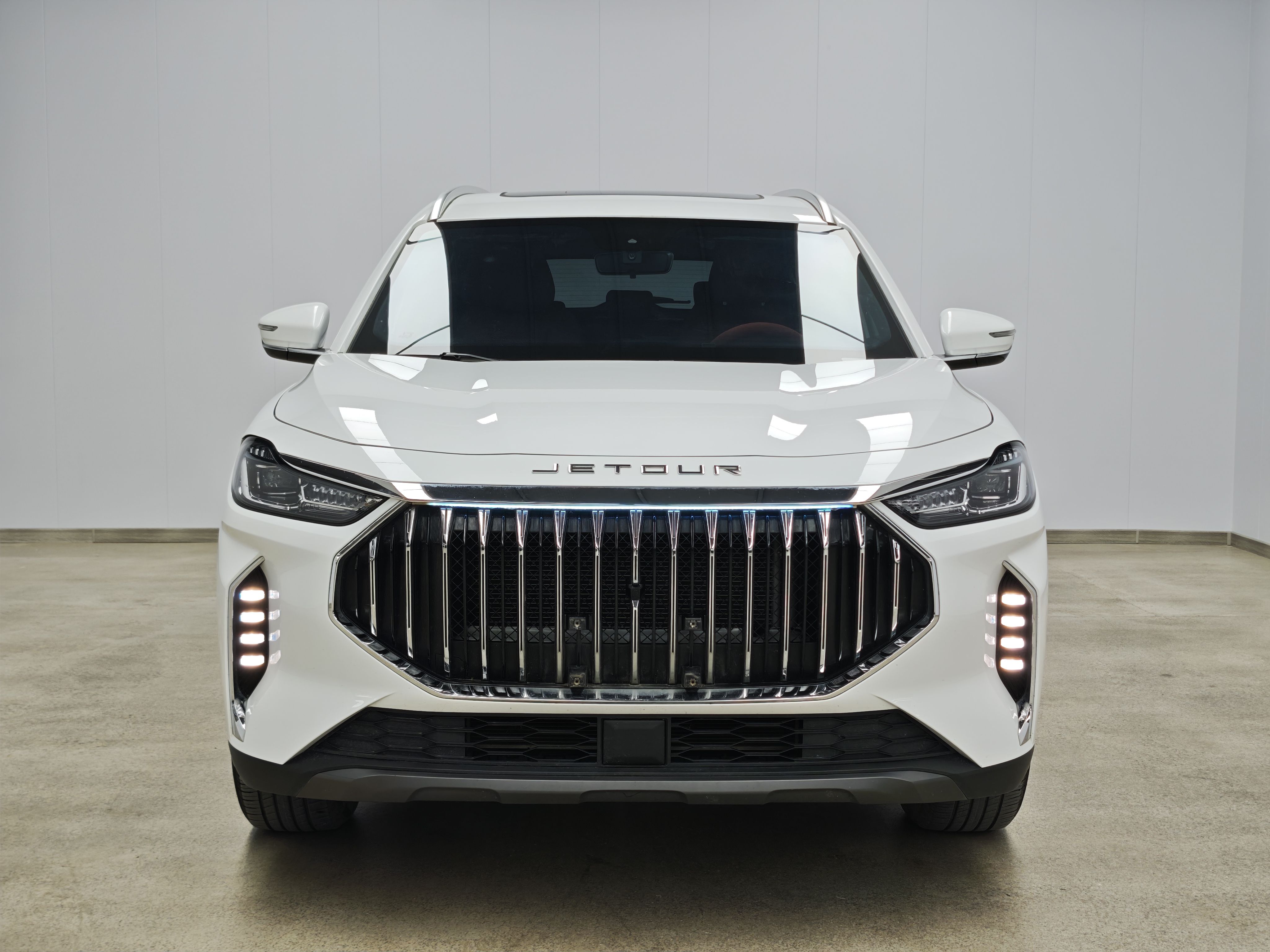 Jetour X70 PLUS 2025 #2 Jetour X70 PLUS 2025 car image #2