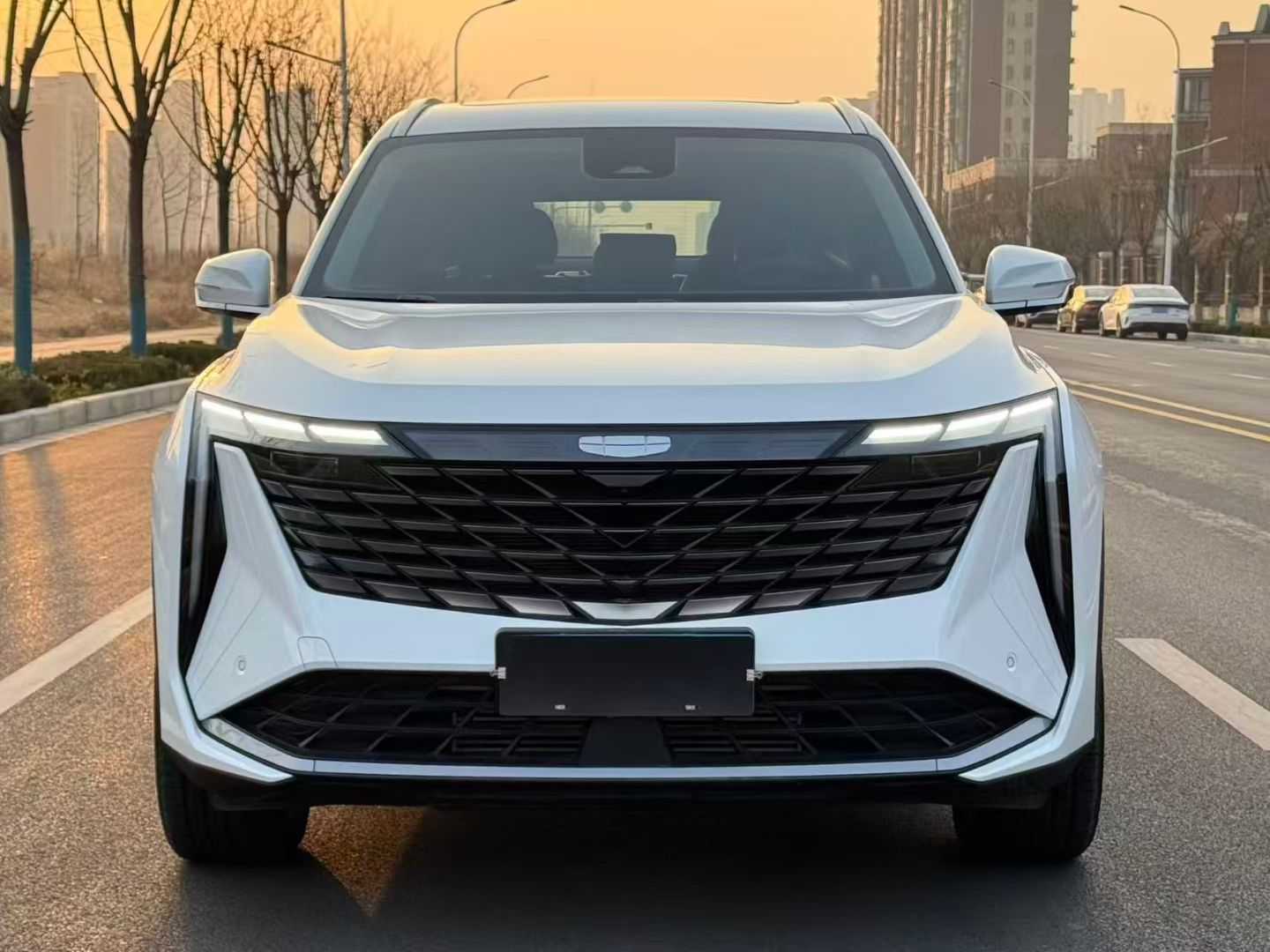 GEELY Boyue L 2025 car image #2