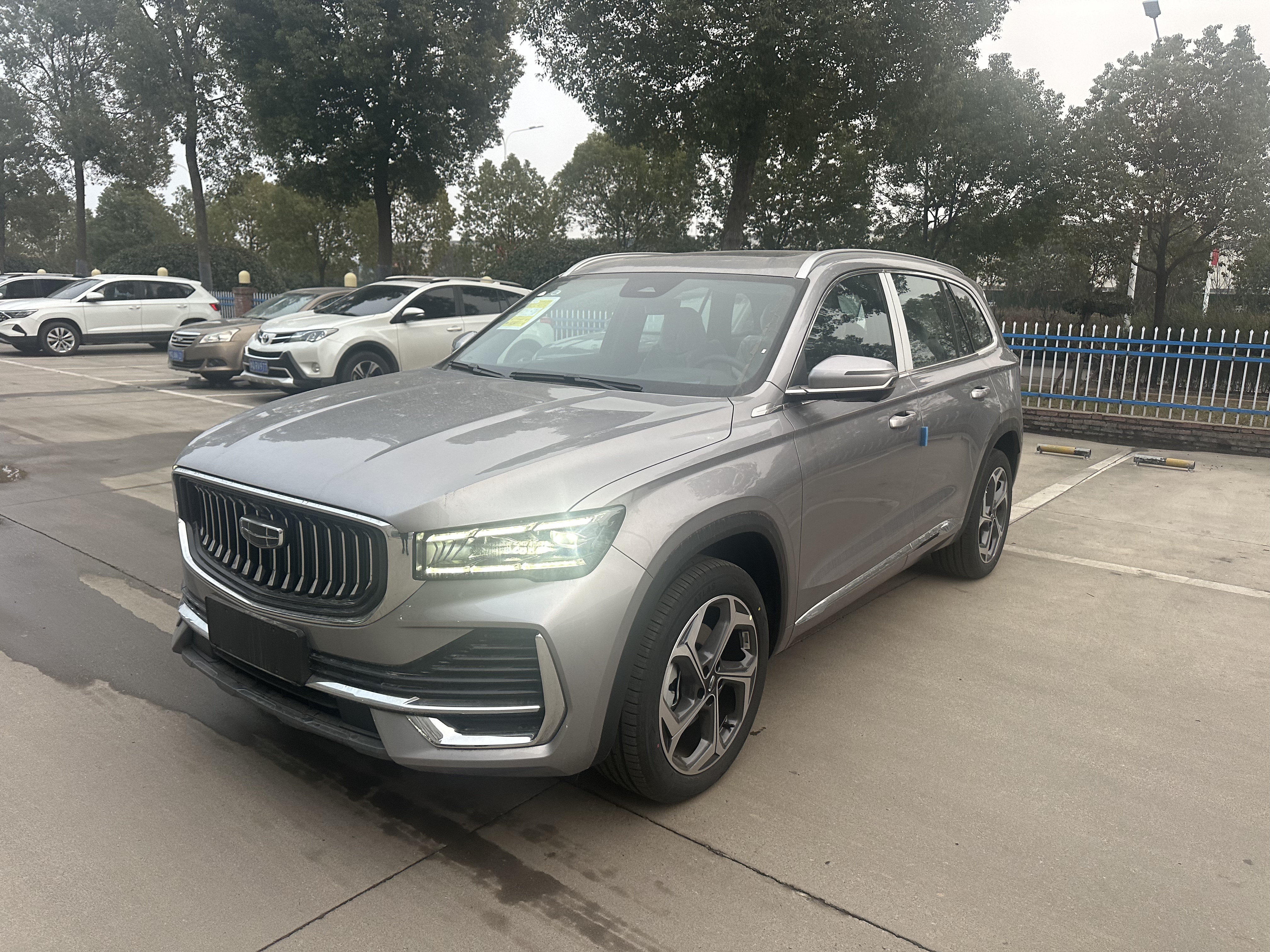 GEELY Monjaro 2025 car image #2