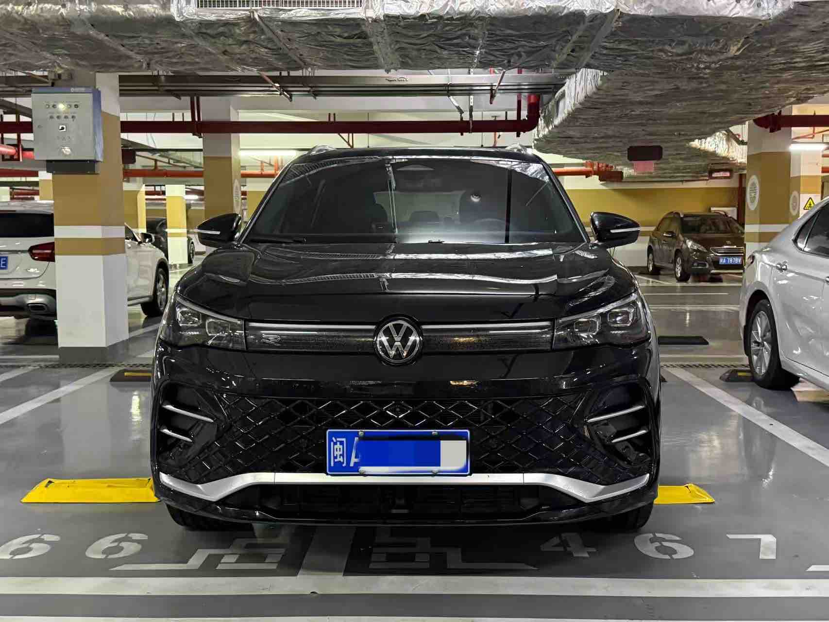 Volkswagen Tiguan L 2025 #2 Volkswagen Tiguan L 2025 car image #2