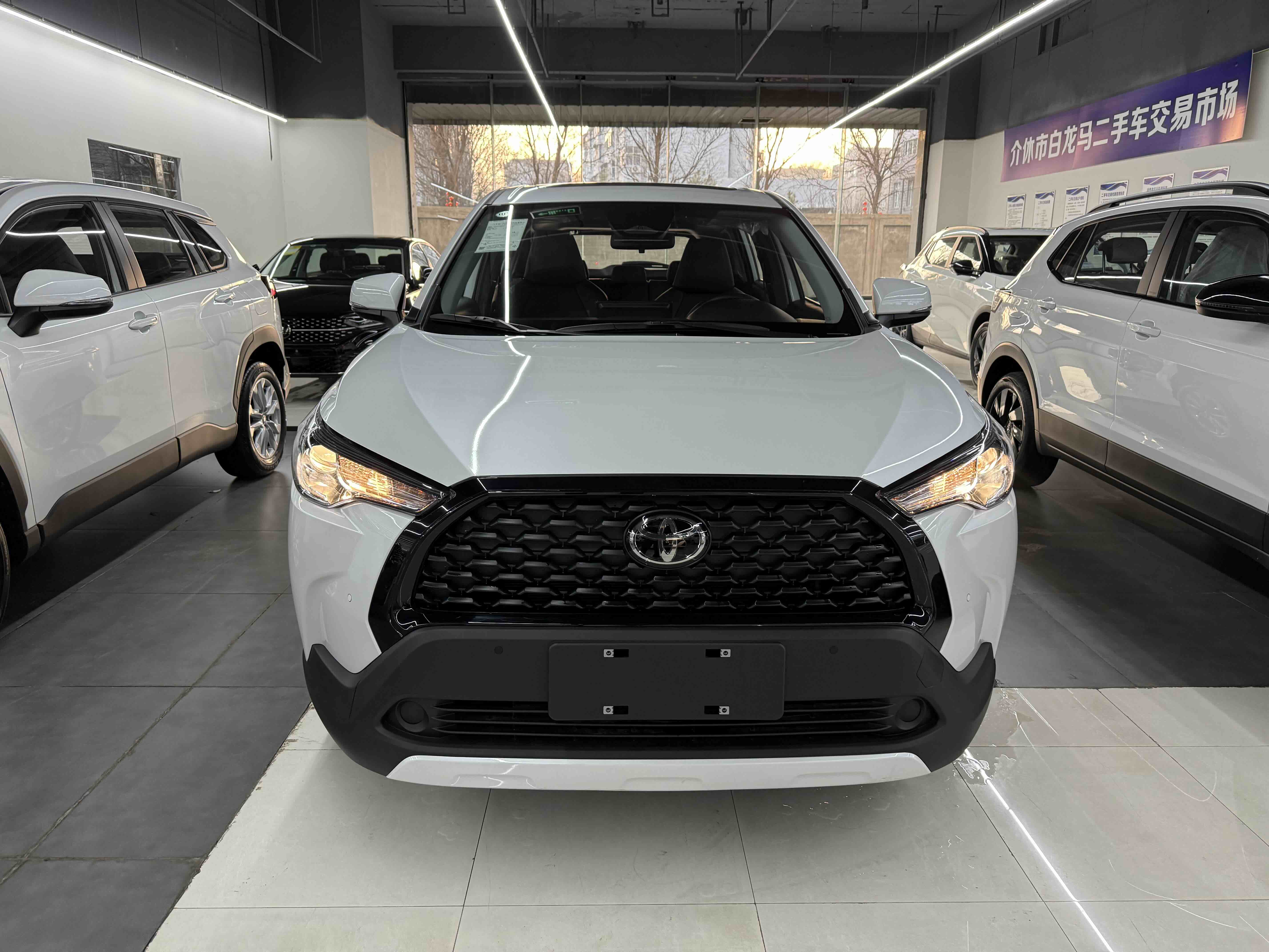 Toyota Corolla Cross 2026 immagine di auto #2