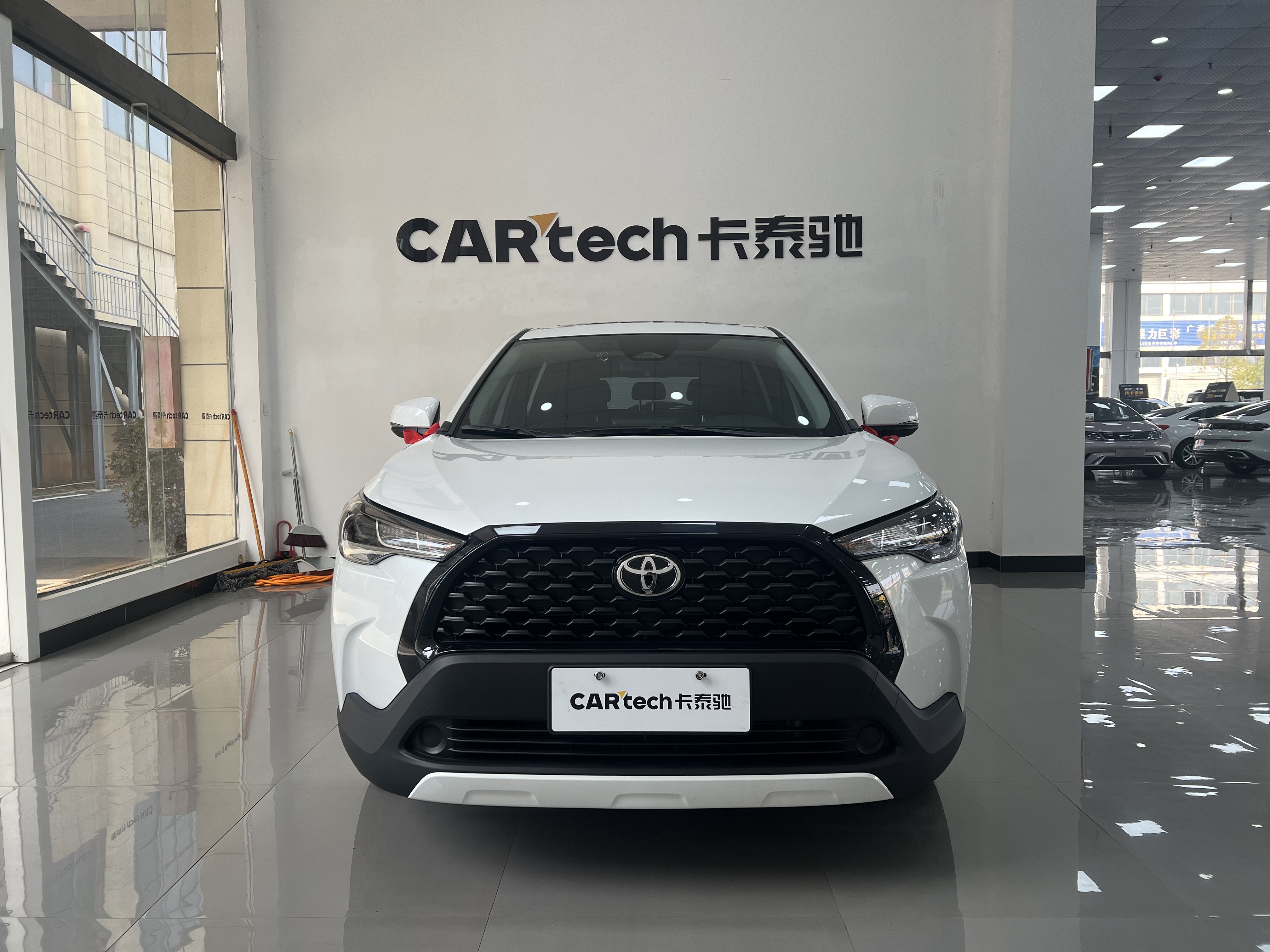 Toyota Corolla Cross 2025 immagine di auto #2