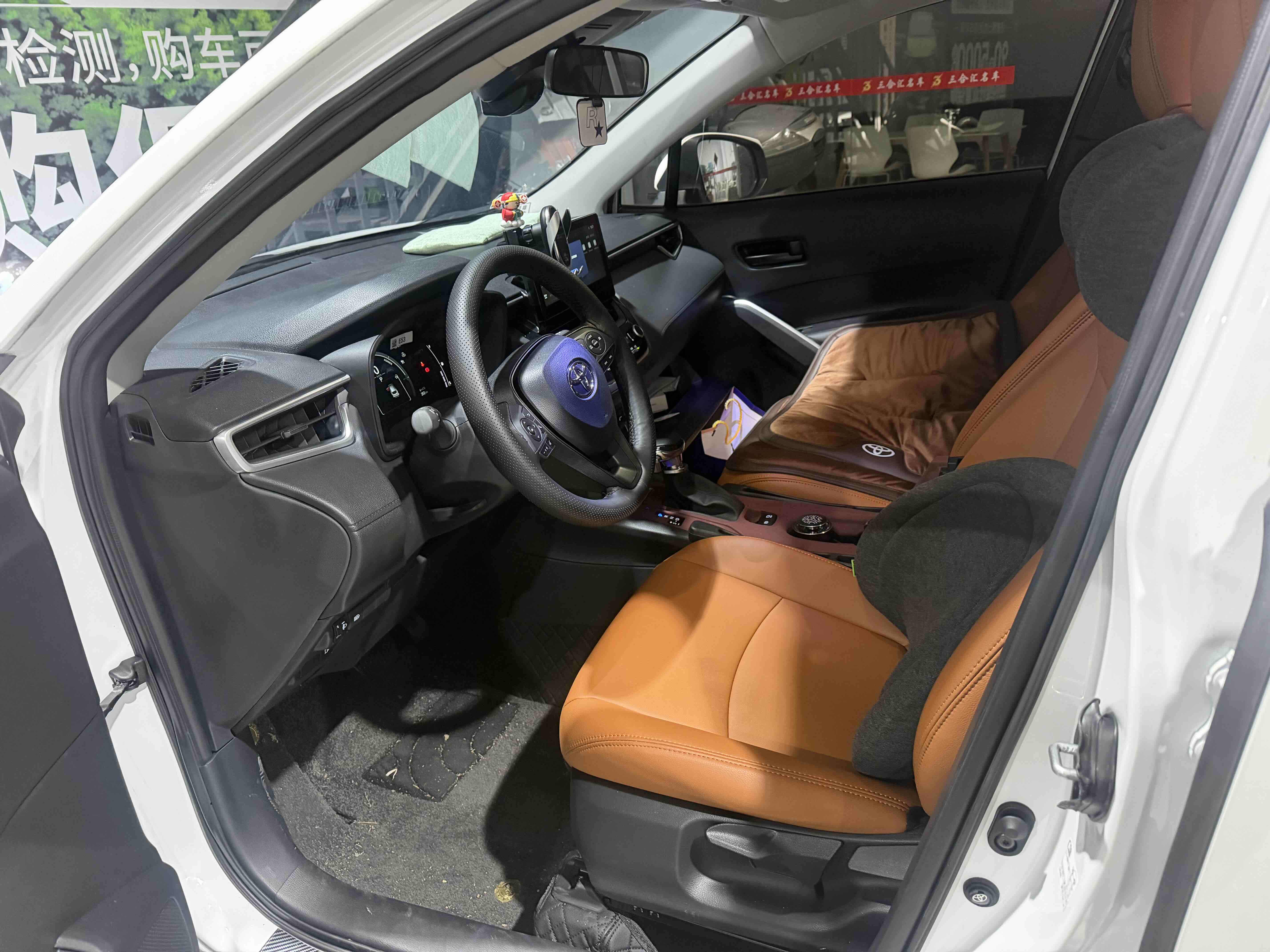 Toyota Corolla Cross 2024 car image #2