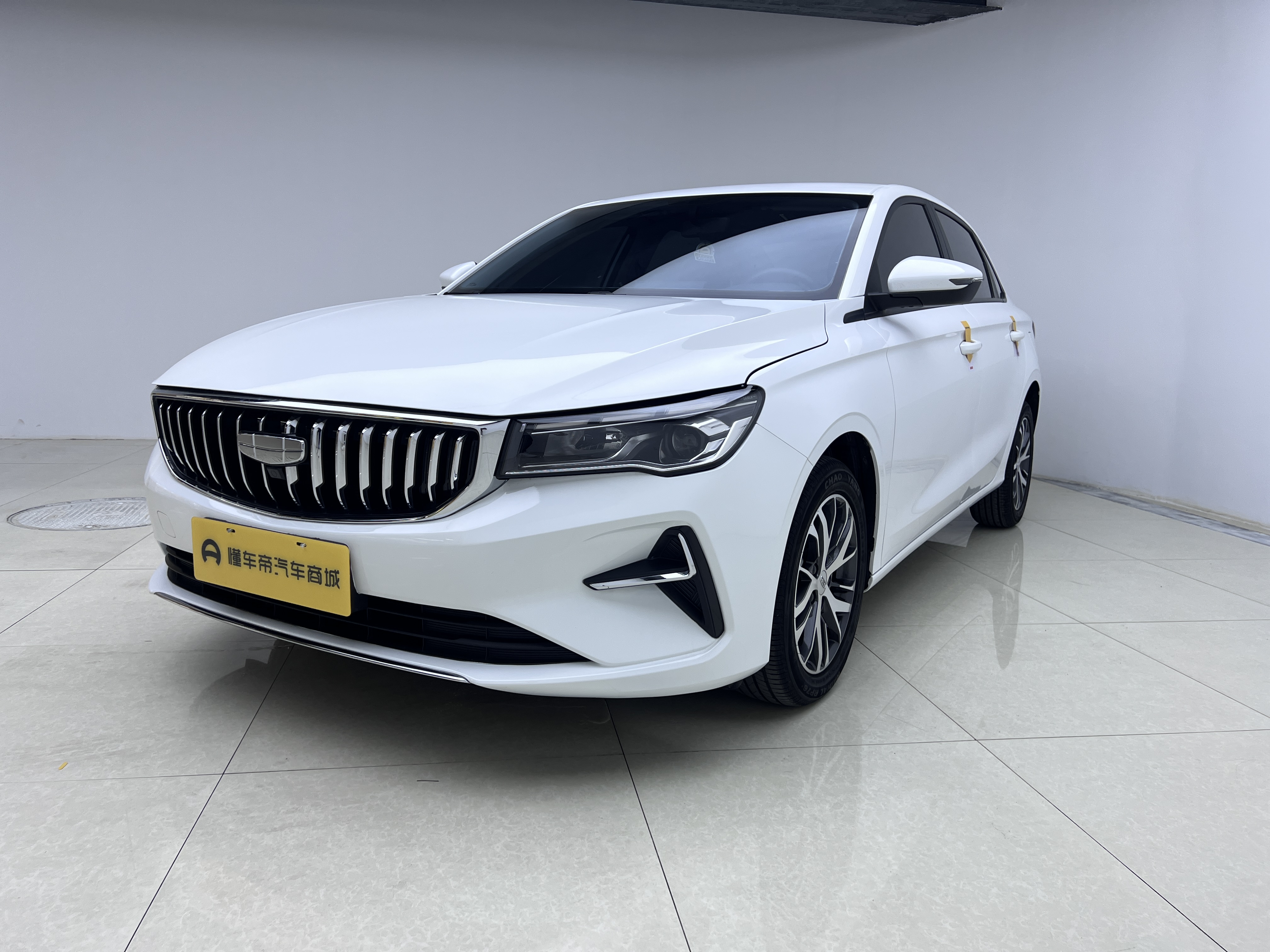 Emgrand 2024 car image #2
