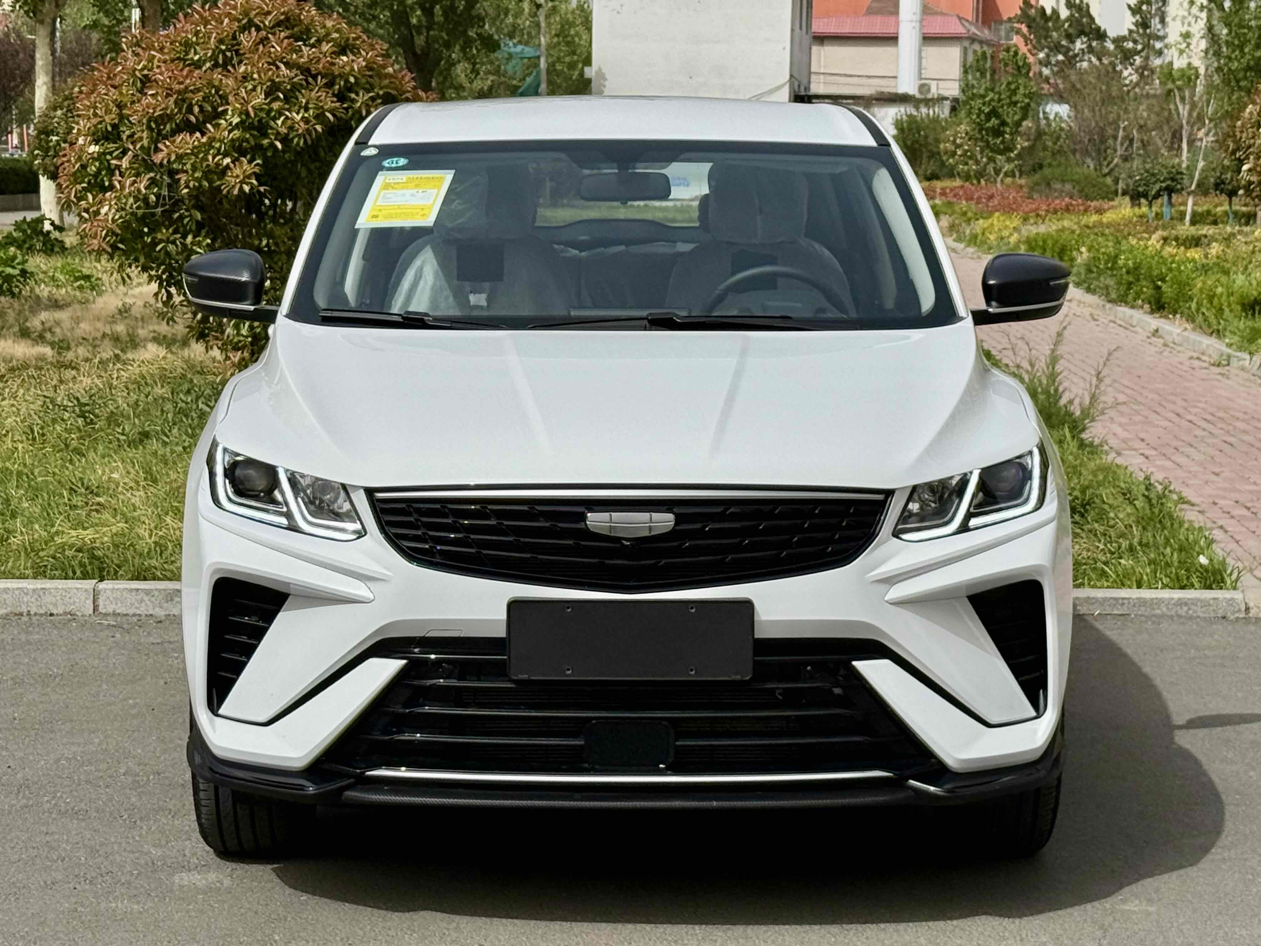 GEELY Coolray 2025 #2 GEELY Coolray 2025 car image #2
