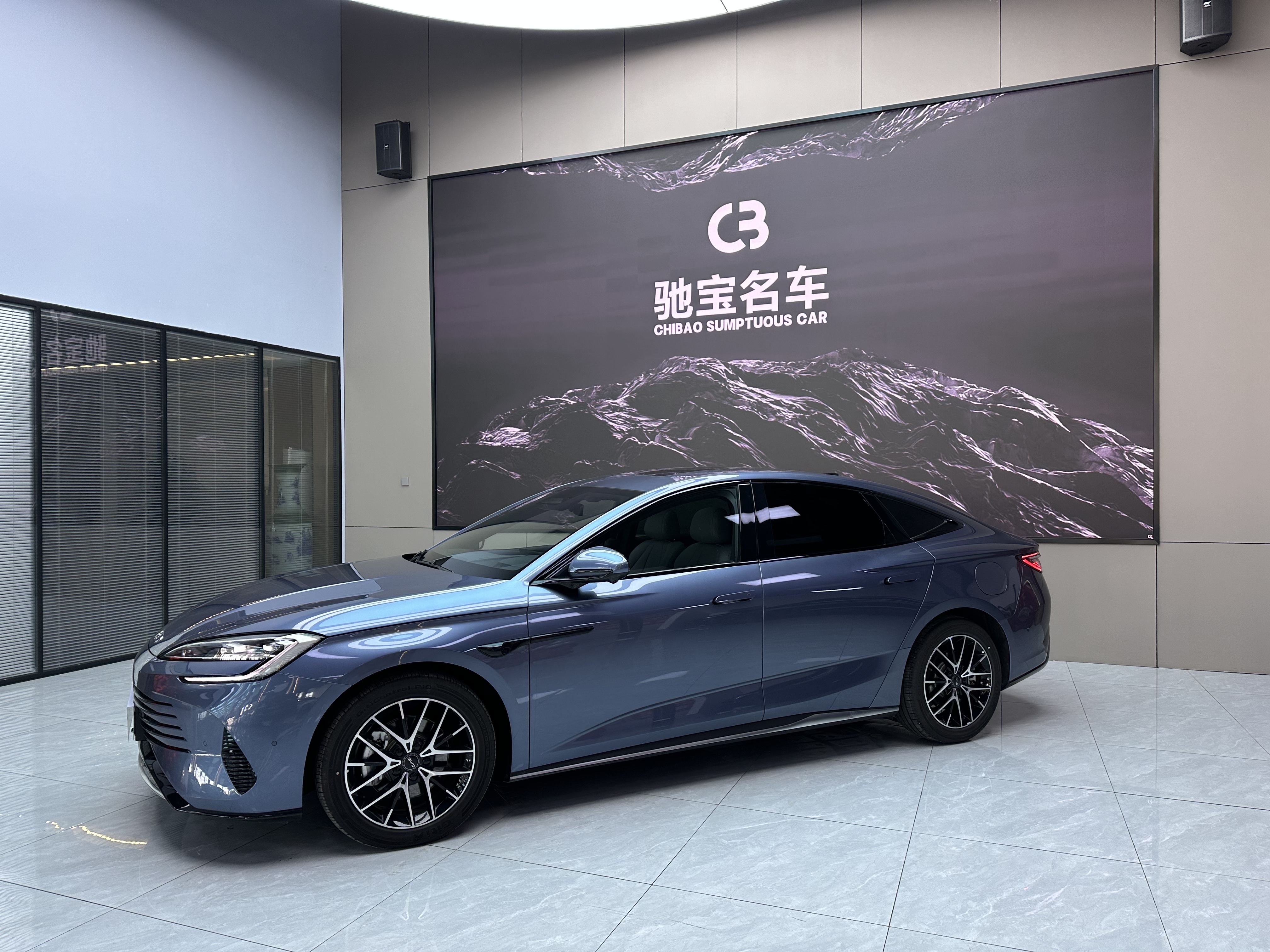 BYD Seal 07 DM-i 2025 car image #2