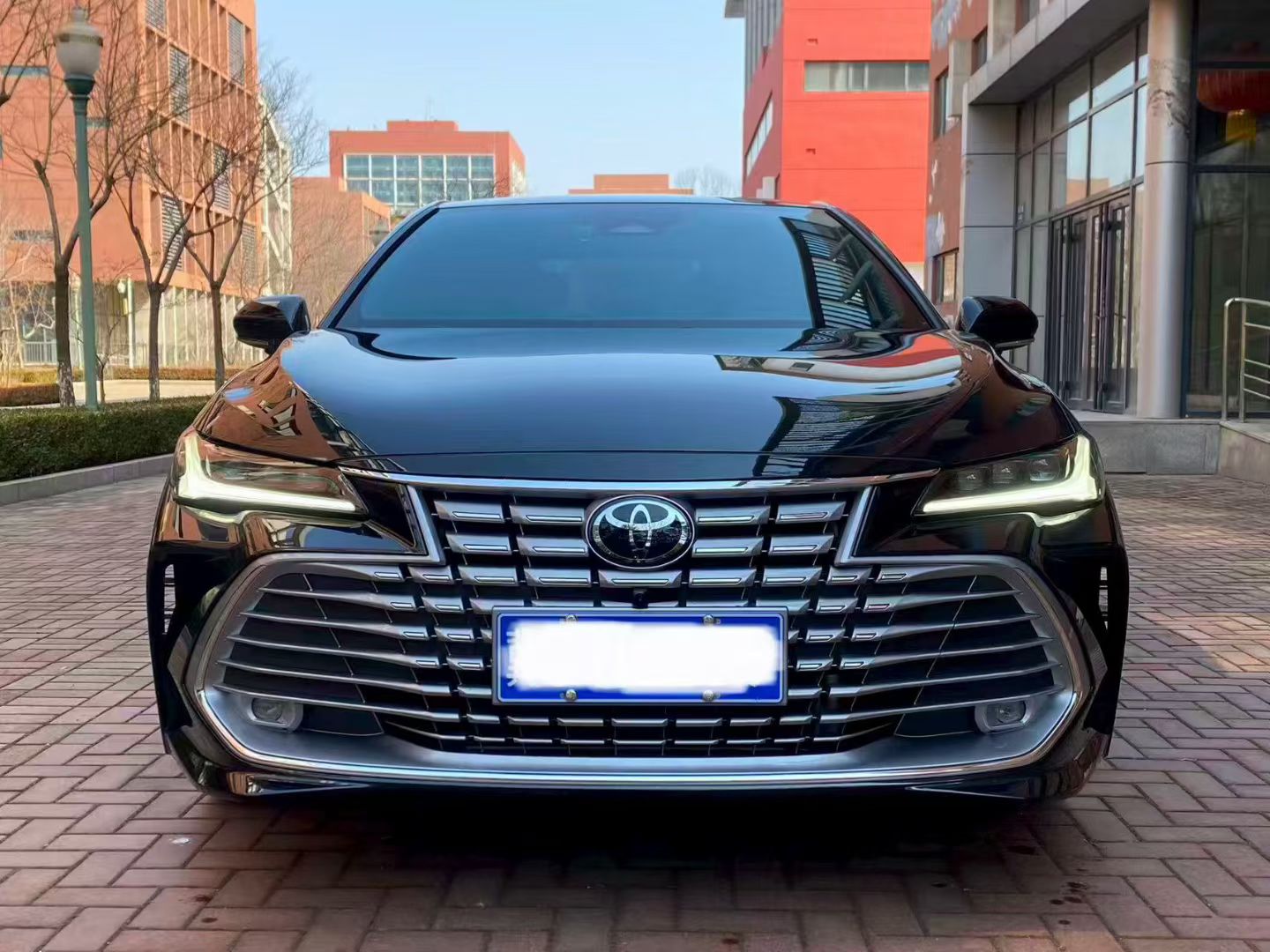 Toyota Avalon 2026 car image #2