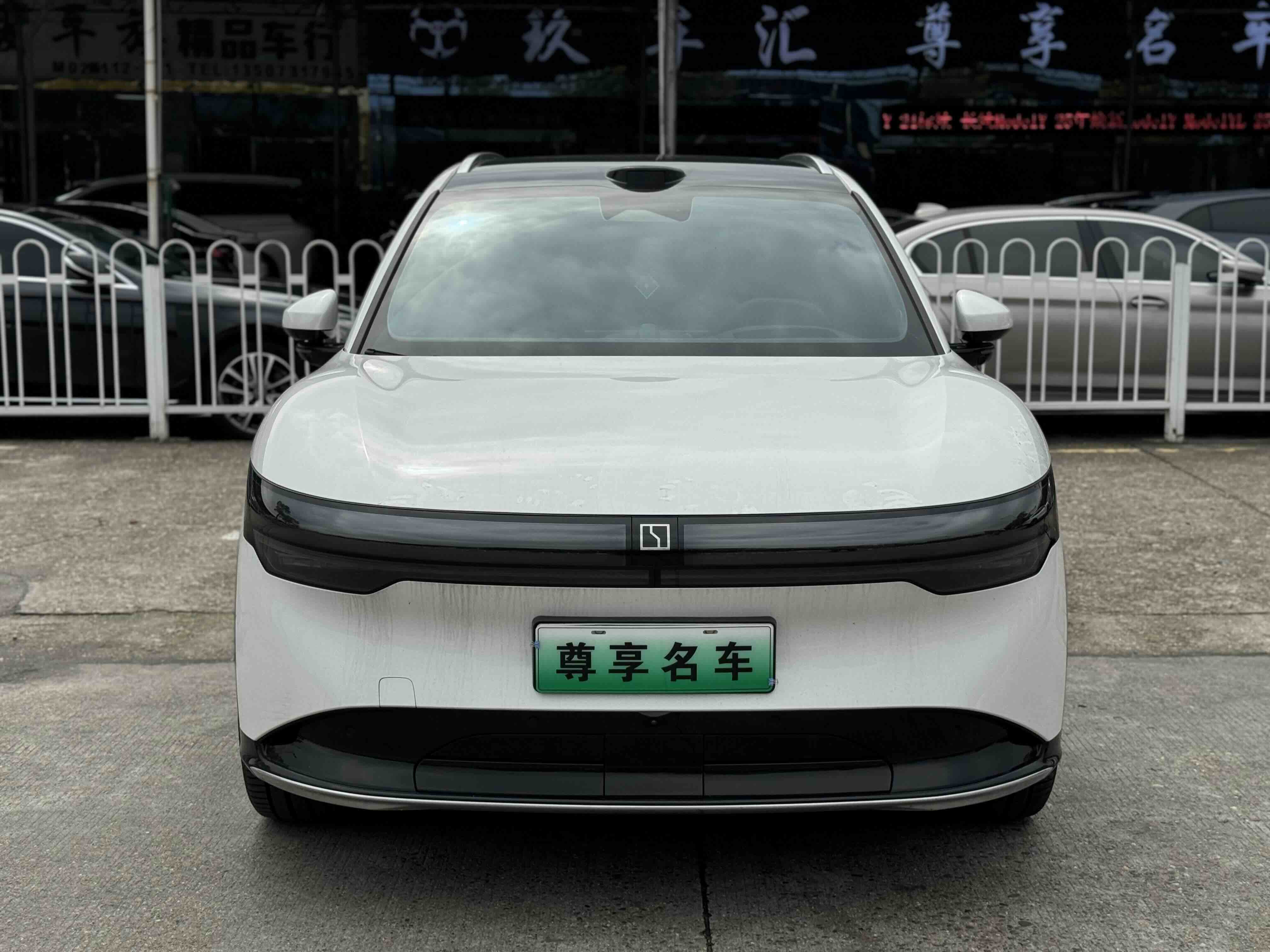 极氪 极氪007 2025 汽车图片 #2