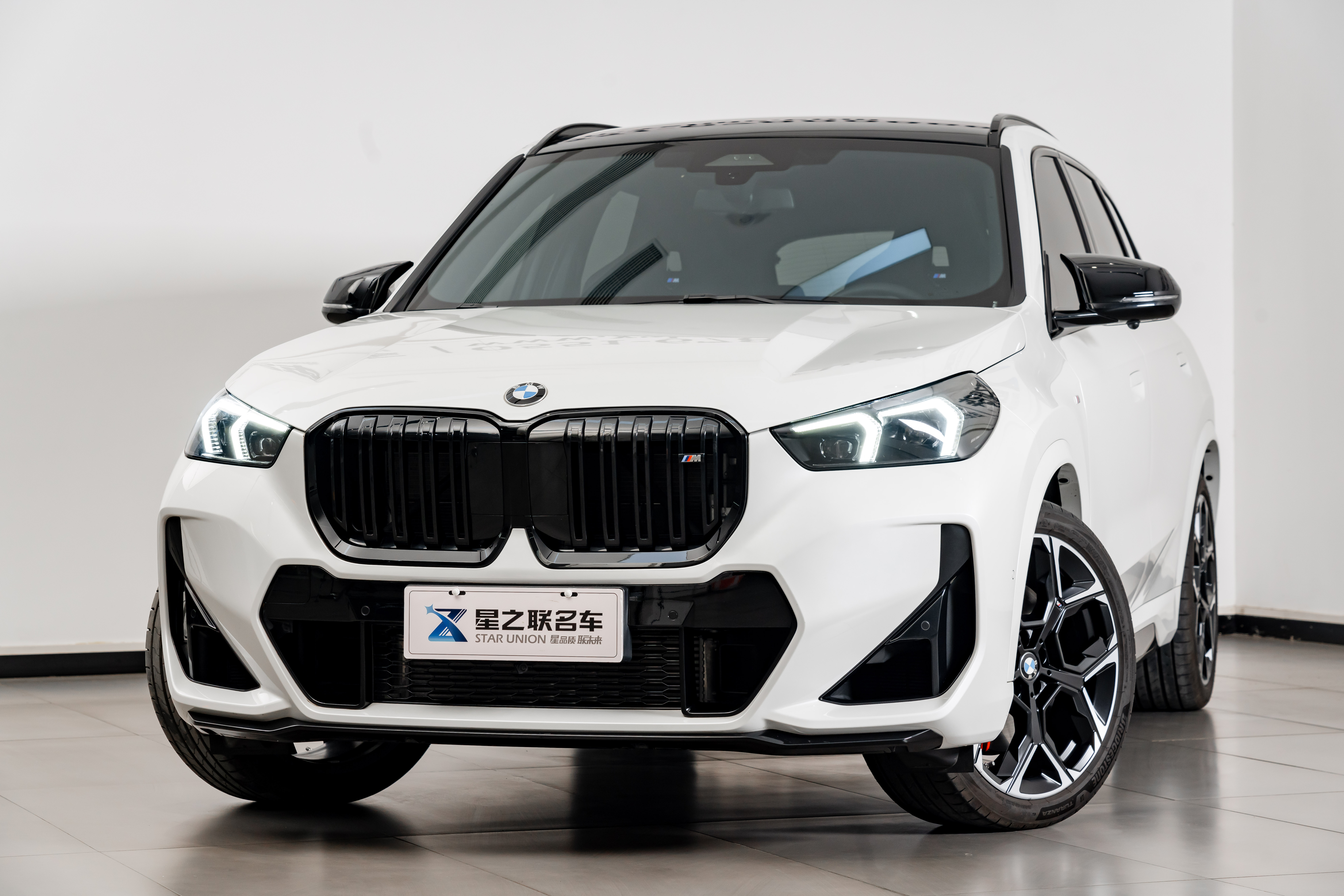 BMW X1 M35Li 2025 car image #2