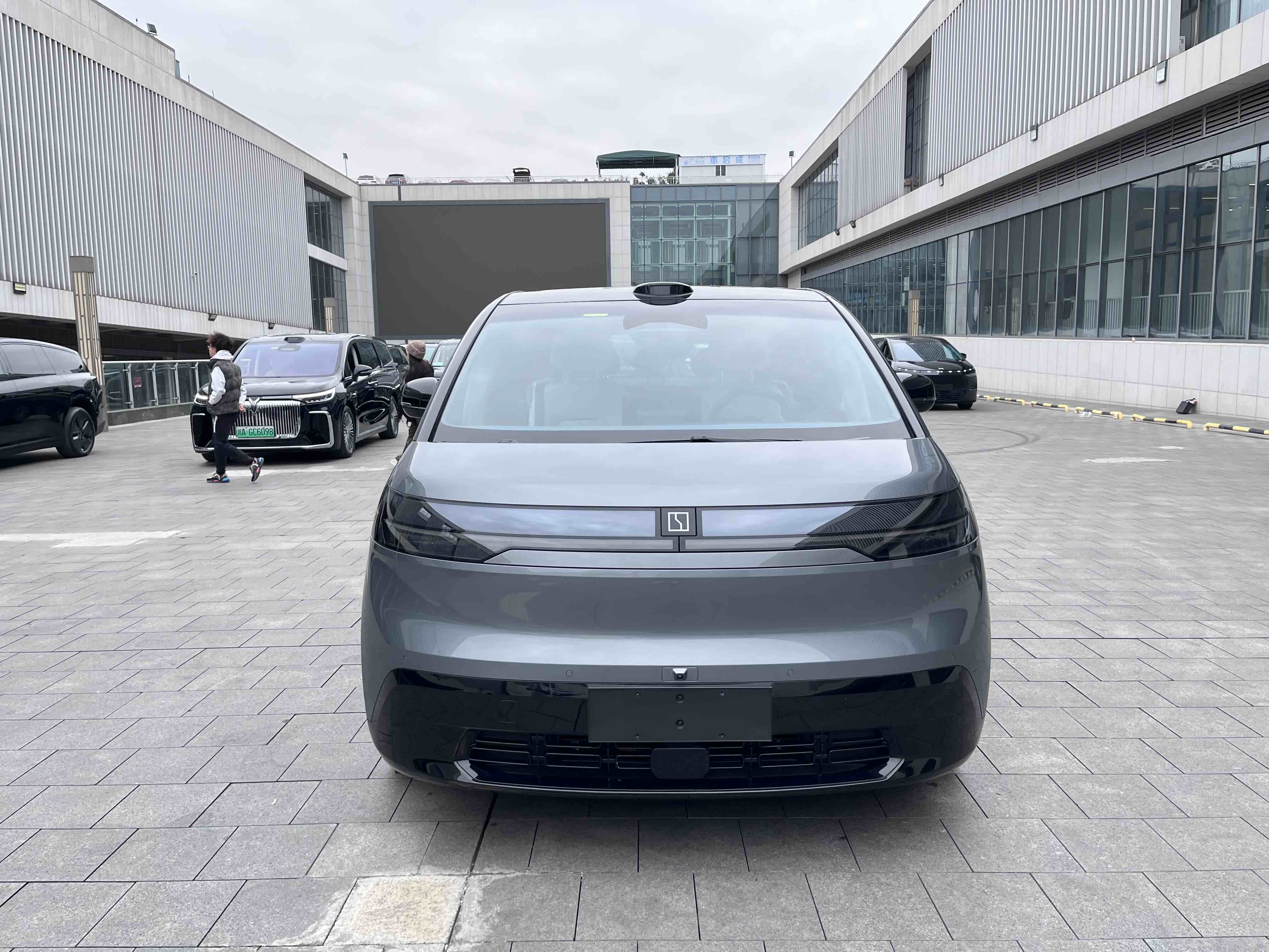 Zeekr MIX 2024 صورة سيارة #2