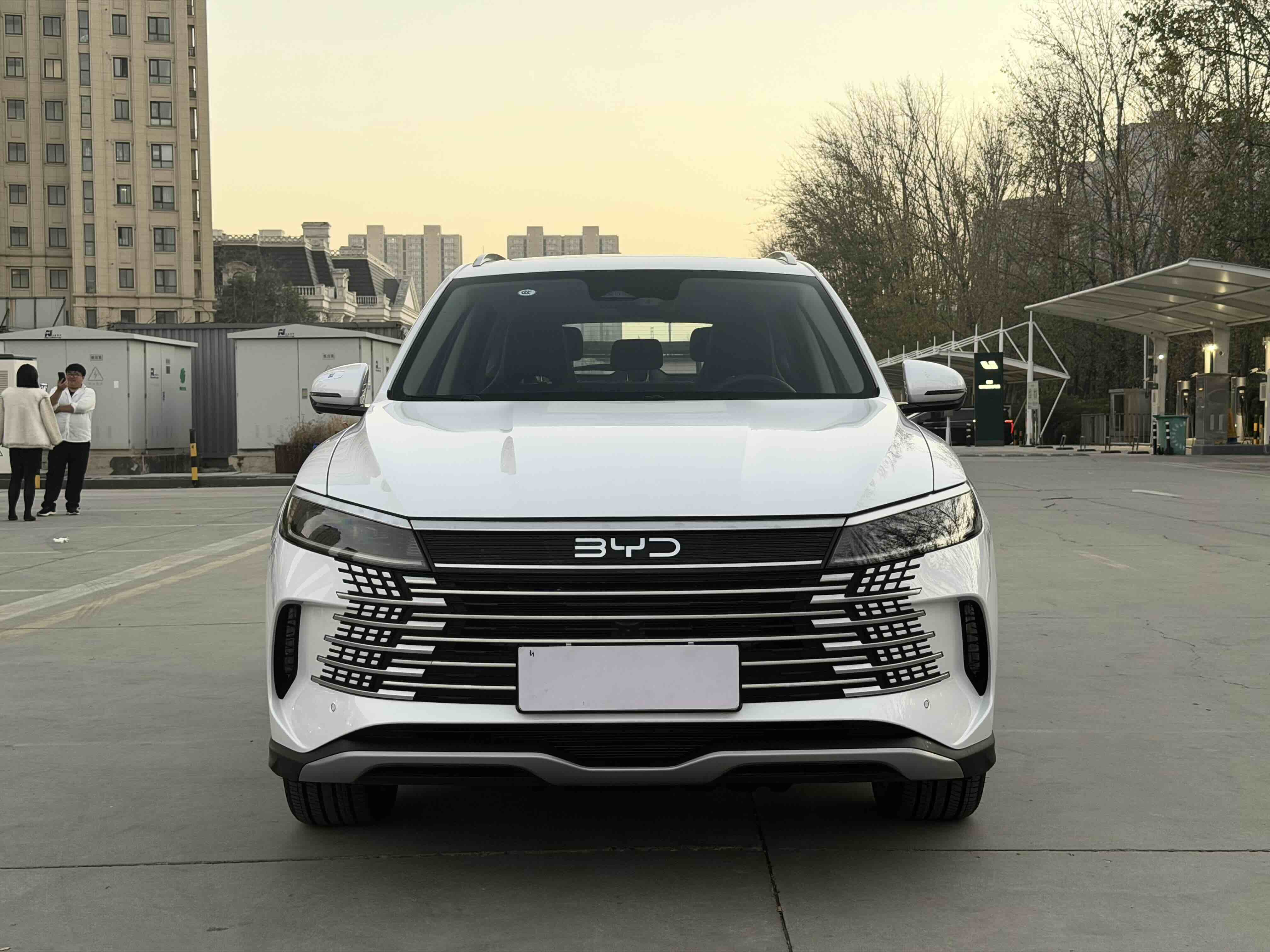 BYD Sea Lion 05 DM-i 2024 car image #2