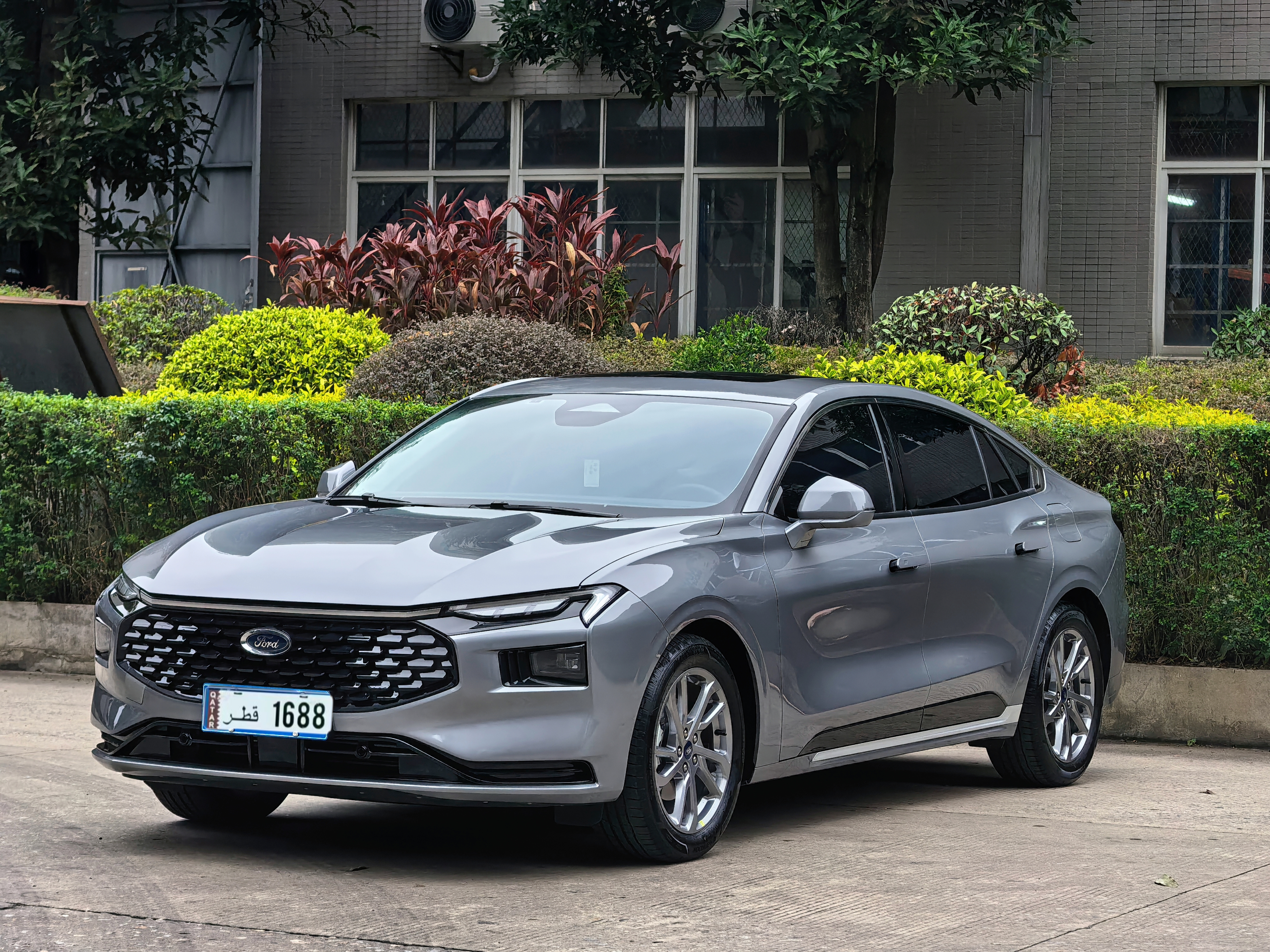 Ford Mondeo 2025 #2 Ford Mondeo 2025 car image #2