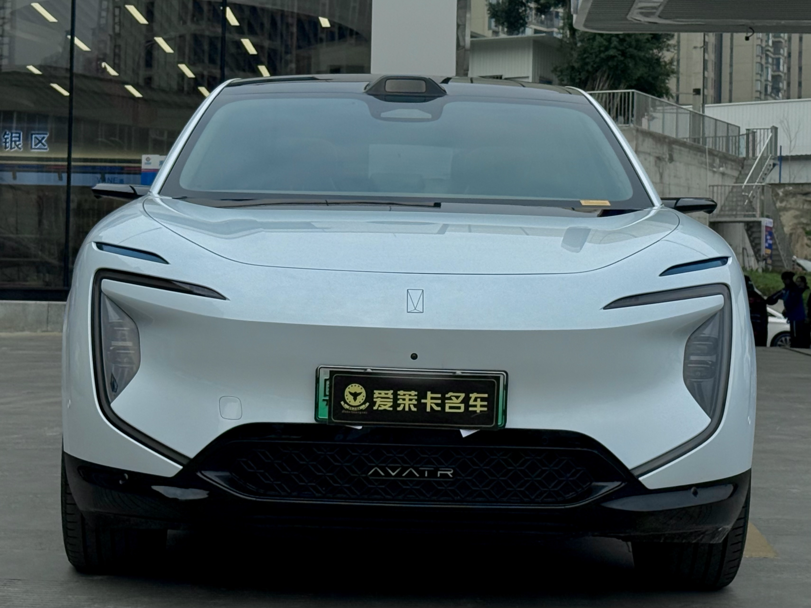 Avatr 07 2024 car image #2