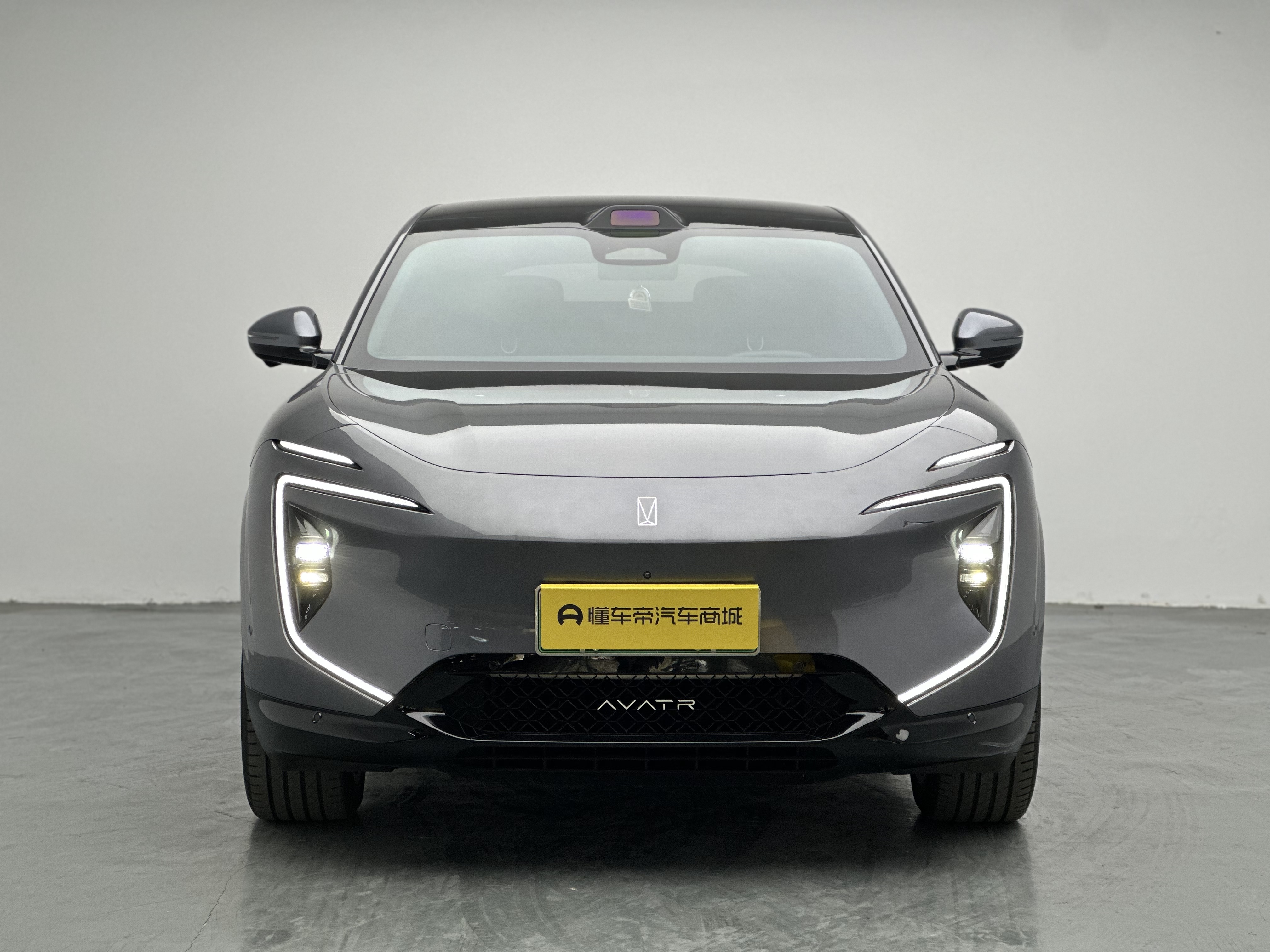 Avatr 07 2024 car image #2