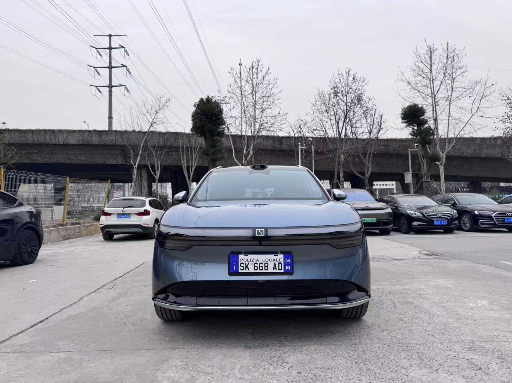 Zeekr 7X 2026 car image #2